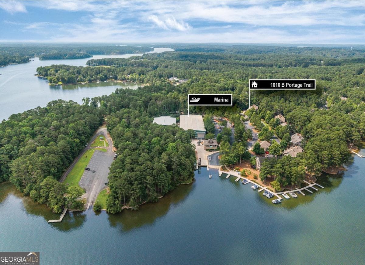 2 bedroom, 2 bathroom, 1,521 sq ft condominium for sale at 1010B Portage Trail, Greensboro, GA 30642 — photo 2