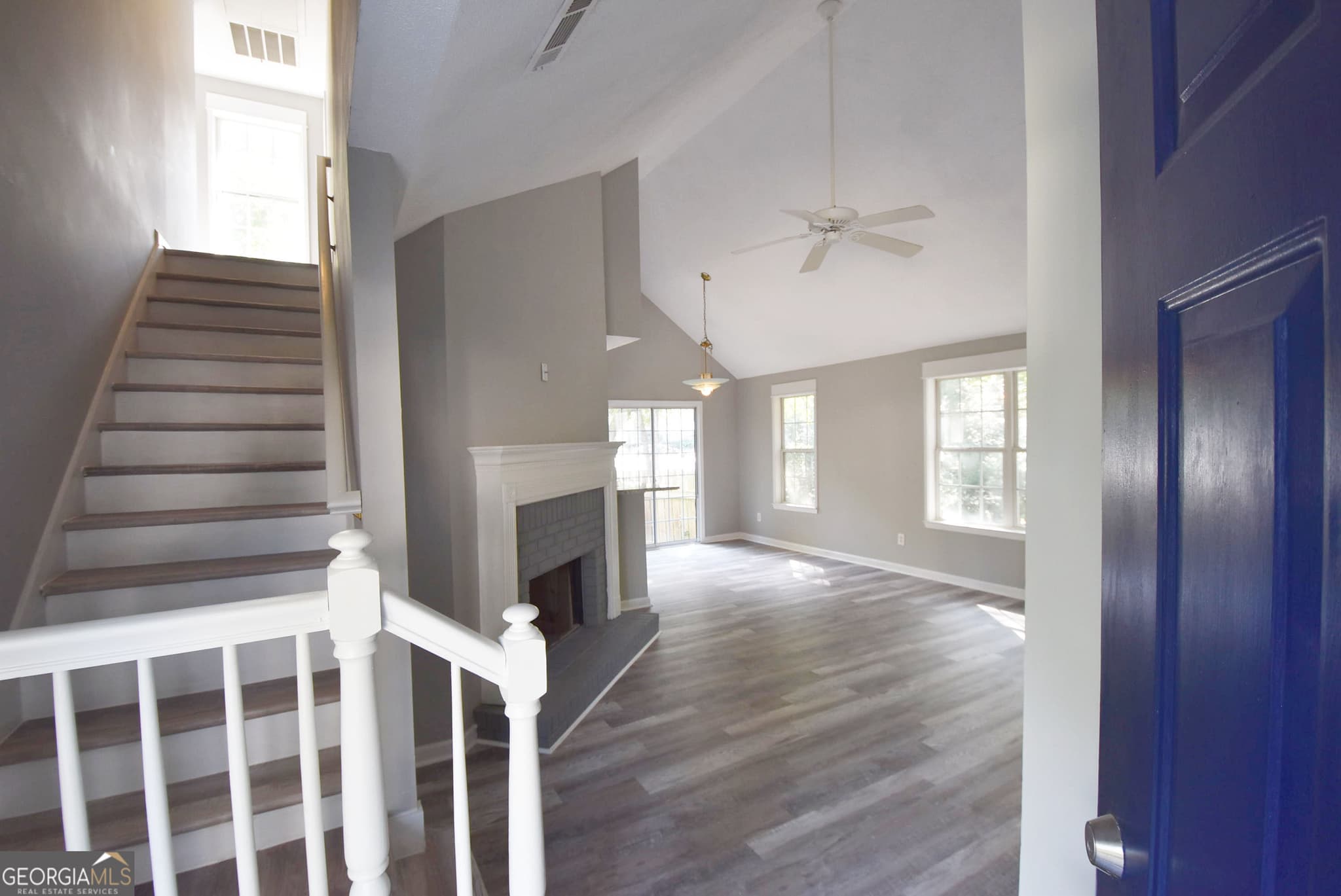 3 bedroom, 2 bathroom, 1,328 sq ft single family residence for rent at 700 S Fairfield Drive, Peachtree City, GA 30269 for $2,200 a month — photo 2