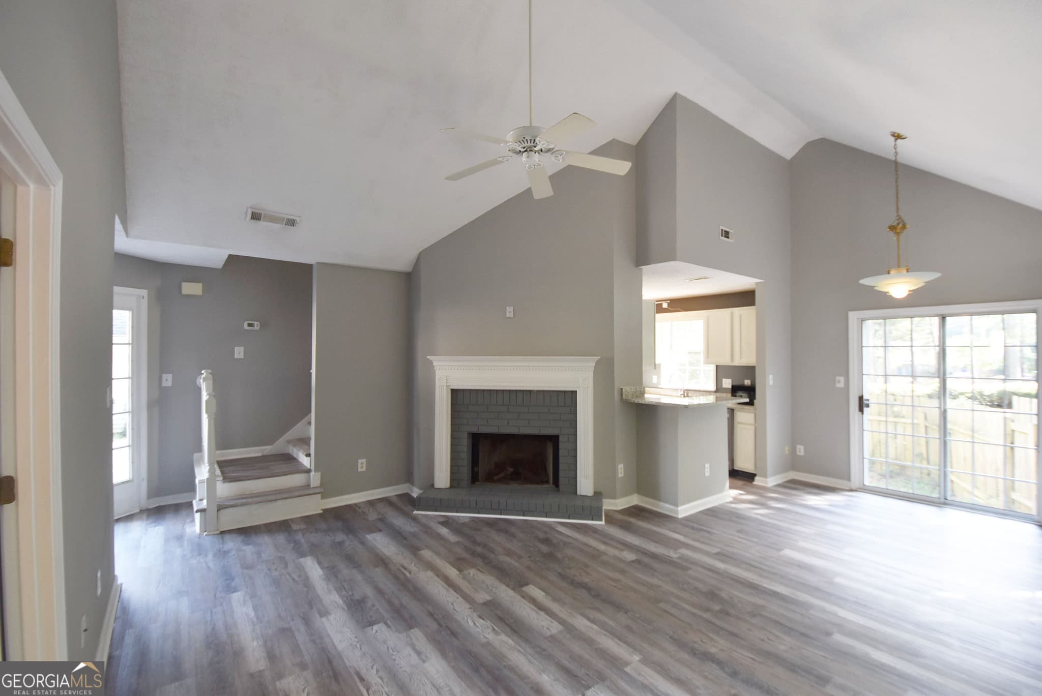 3 bedroom, 2 bathroom, 1,328 sq ft single family residence for rent at 700 S Fairfield Drive, Peachtree City, GA 30269 for $2,200 a month — photo 3