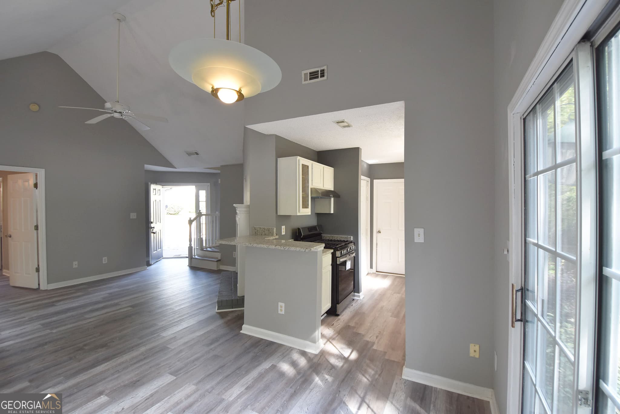 3 bedroom, 2 bathroom, 1,328 sq ft single family residence for rent at 700 S Fairfield Drive, Peachtree City, GA 30269 for $2,200 a month — photo 5