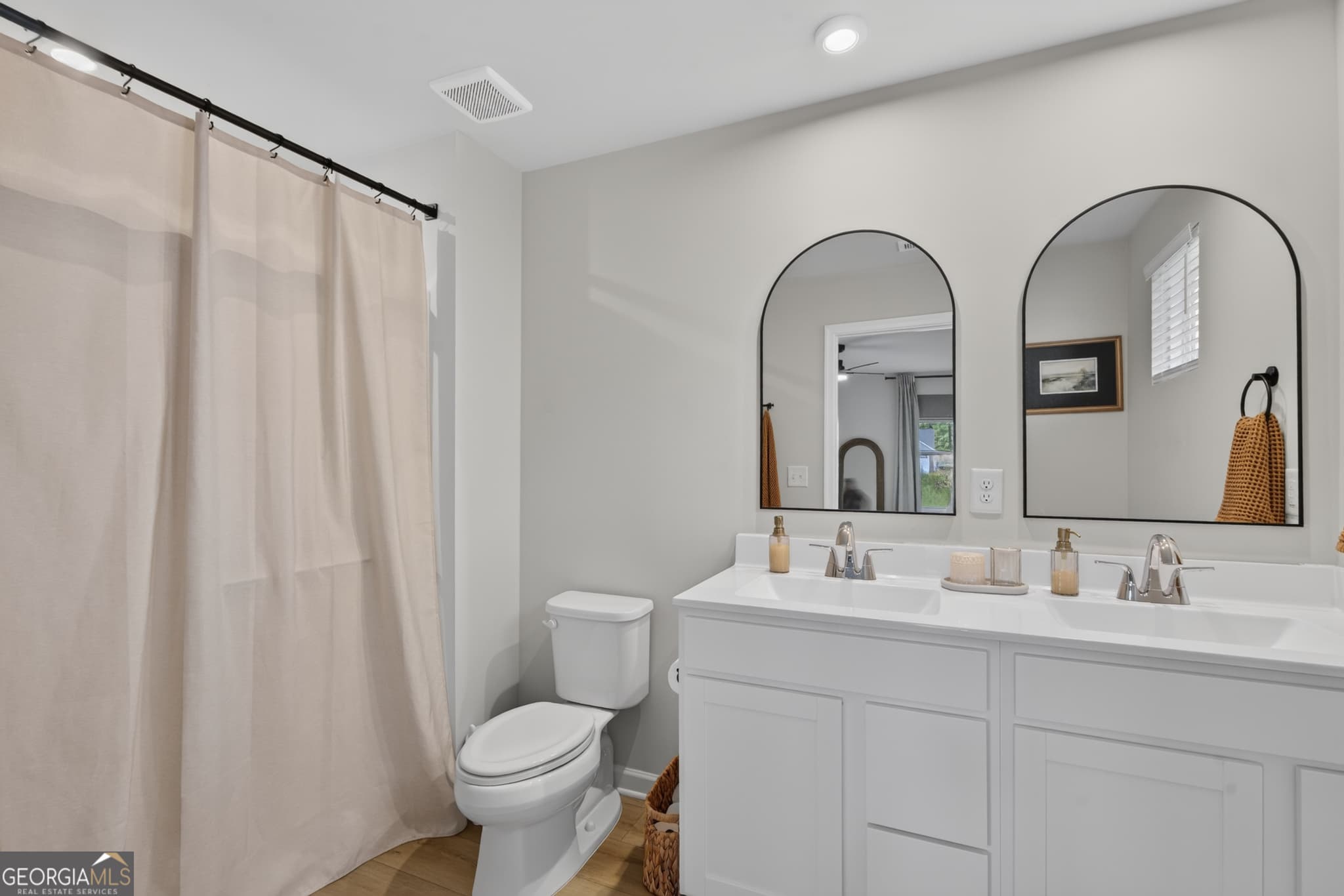 3 bedroom, 2 bathroom, 1,533 sq ft single family residence for sale at 42 Summer Club Boulevard, Rome, GA 30165 — photo 10