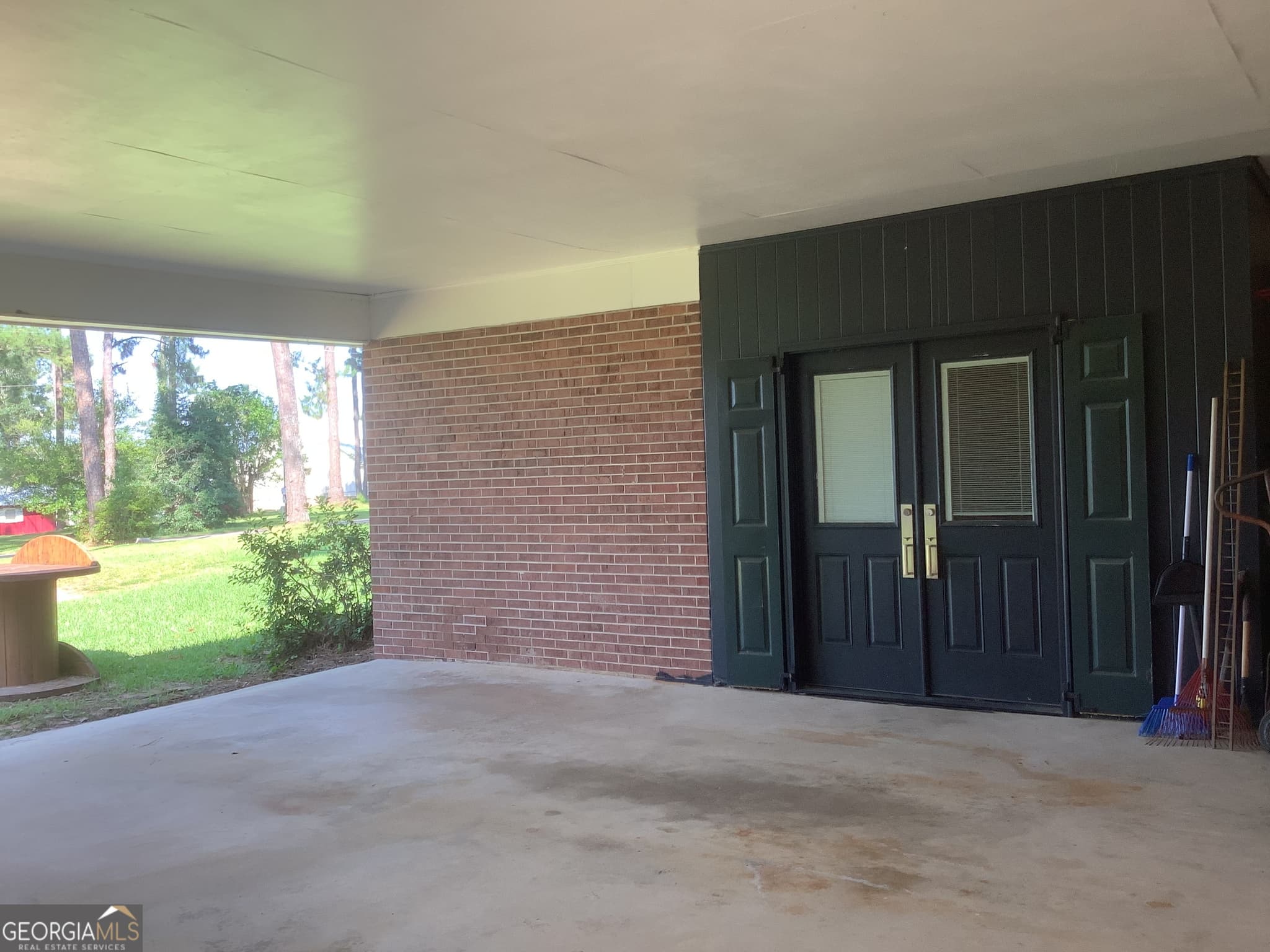 3 bedroom, 2 bathroom, 1,956 sq ft single family residence for sale at 354 Smoak Bridge Circle, Warwick, GA 31796 — photo 3