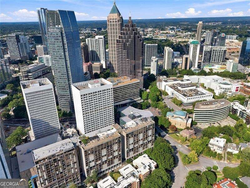 1 bedroom, 1 bathroom, 862 sq ft condominium for sale at 145 15th Street 426, Atlanta, GA 30309 — photo 1 of 31