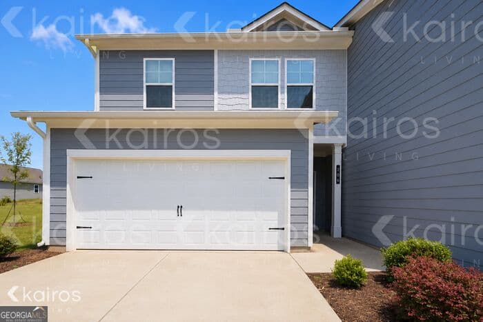 4 bedroom, 2.5 bathroom, 1,545 sq ft duplex for rent at 206 Long Island Drive, Cartersville, GA 30120 for $1,745 a month — photo 1 of 1