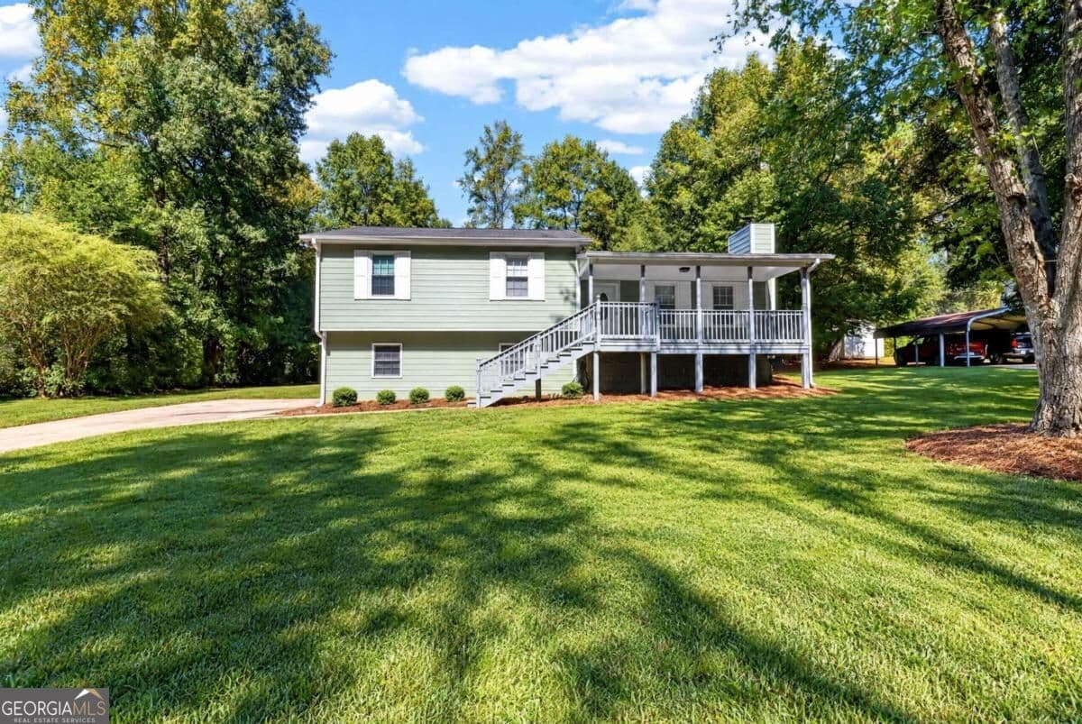 3 bedroom, 2 bathroom single family residence for rent at 2932 Brett Circle, Acworth, GA 30101 for $2,300 a month — photo 6