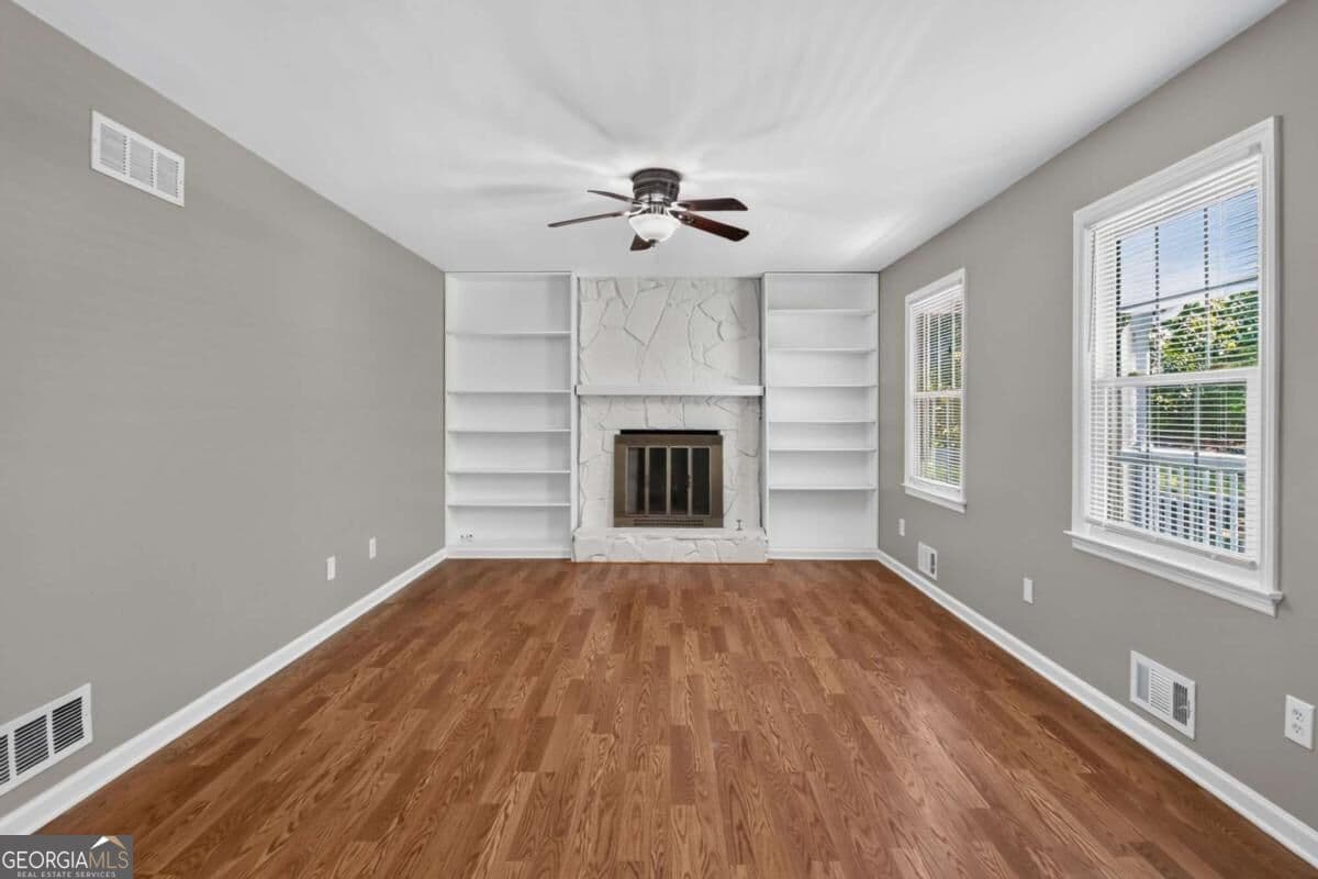 3 bedroom, 2 bathroom single family residence for rent at 2932 Brett Circle, Acworth, GA 30101 for $2,300 a month — photo 7