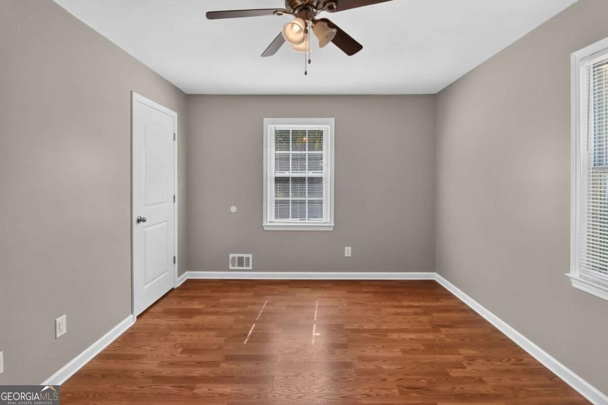 3 bedroom, 2 bathroom single family residence for rent at 2932 Brett Circle, Acworth, GA 30101 for $2,300 a month — photo 9