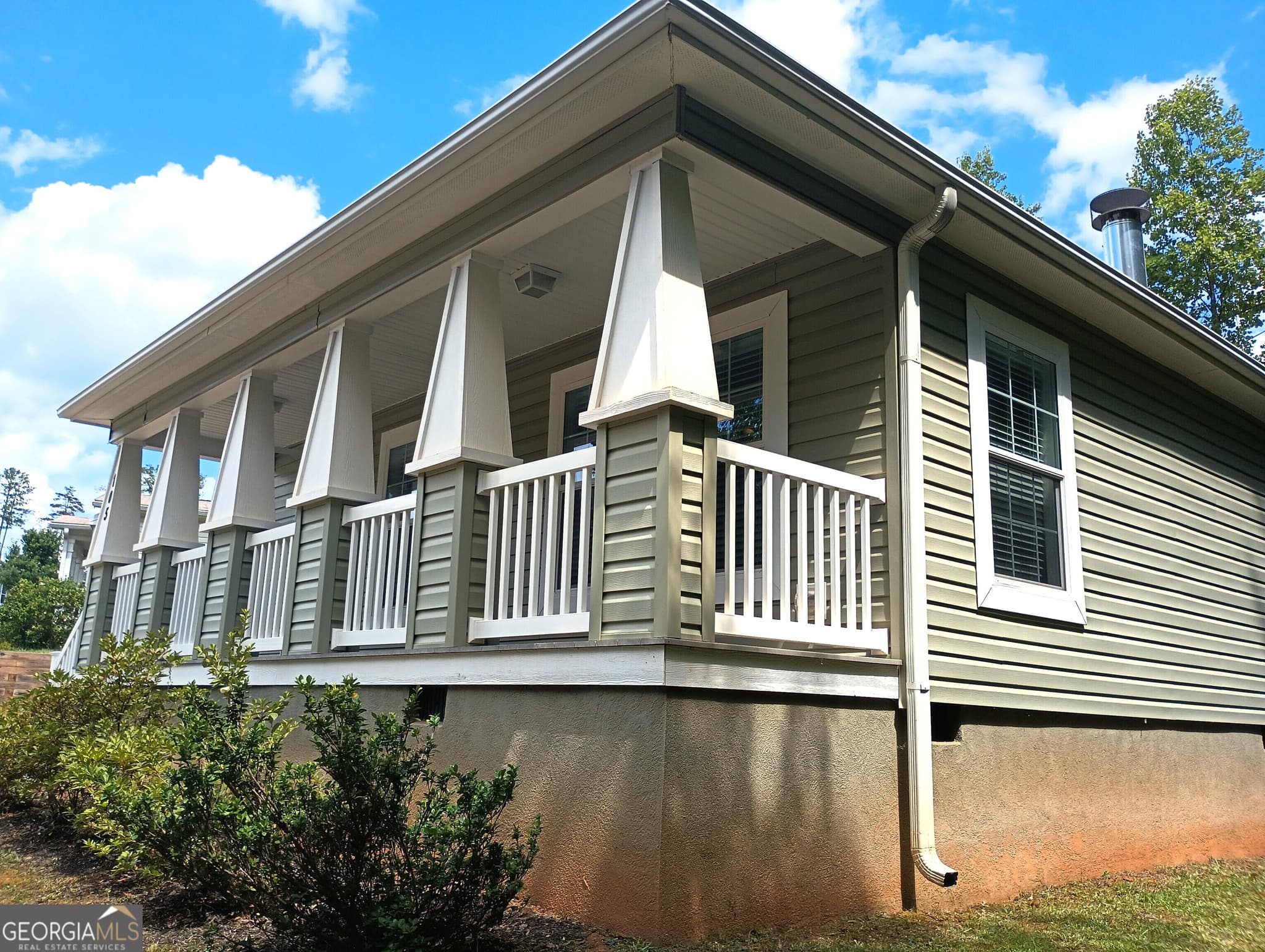 3 bedroom, 2 bathroom, 1,848 sq ft manufactured home,single family residence for sale at 105 Bob White Lane, Newnan, GA 30263 — photo 3