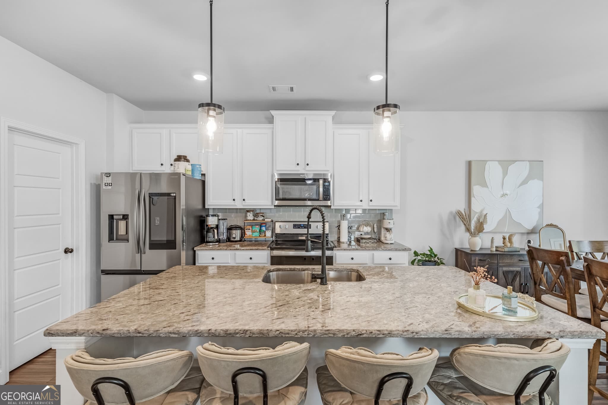 4 bedroom, 2.5 bathroom, 2,404 sq ft single family residence for sale at 5317 Fox Hill Lane, Oakwood, GA 30566 — photo 9