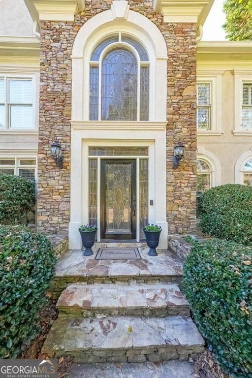 5 bedroom, 4.5 bathroom, 6,379 sq ft single family residence for rent at 2502 Oak Hill Overlook, Duluth, GA 30097 for $5,500 a month — photo 2