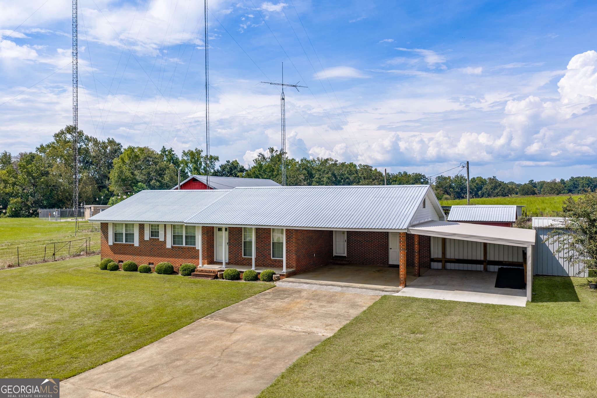 3 bedroom, 2 bathroom, 1,806 sq ft single family residence for sale at 5871 Chancey Mill Road, Blakely, GA 39823 — photo 3