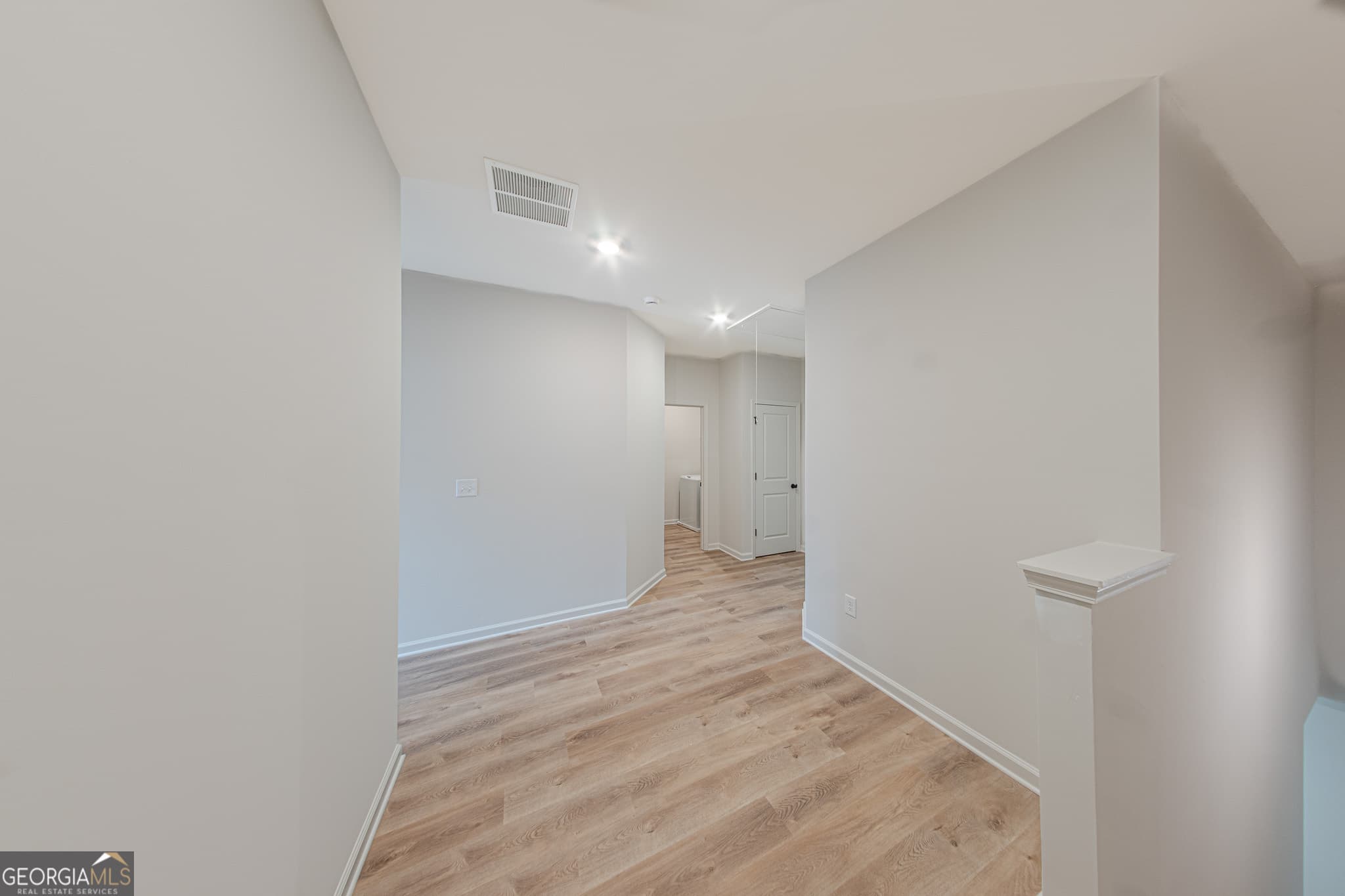 3 bedroom, 2.5 bathroom townhouse for rent at 365 Summit View Lan 5, Jasper, GA 30143 for $1,995 a month — photo 9