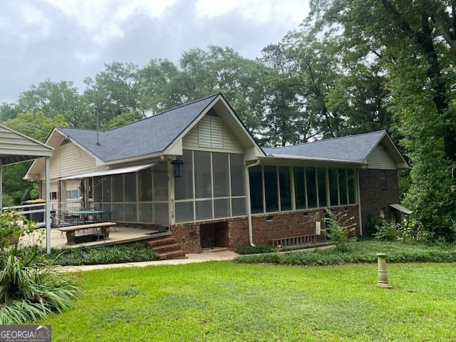 3 bedroom, 2.5 bathroom, 1,826 sq ft single family residence for sale at 314 Neal Street, West Point, GA 31833 — photo 3