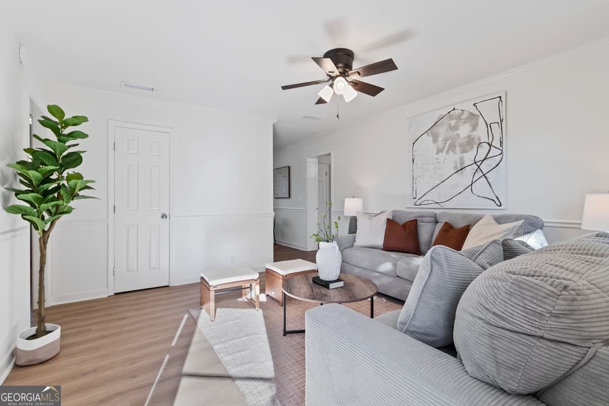 4 bedroom, 2 bathroom, 1,278 sq ft single family residence under contract at 2859 Palamor Drive, Brunswick, GA 31520 — photo 4