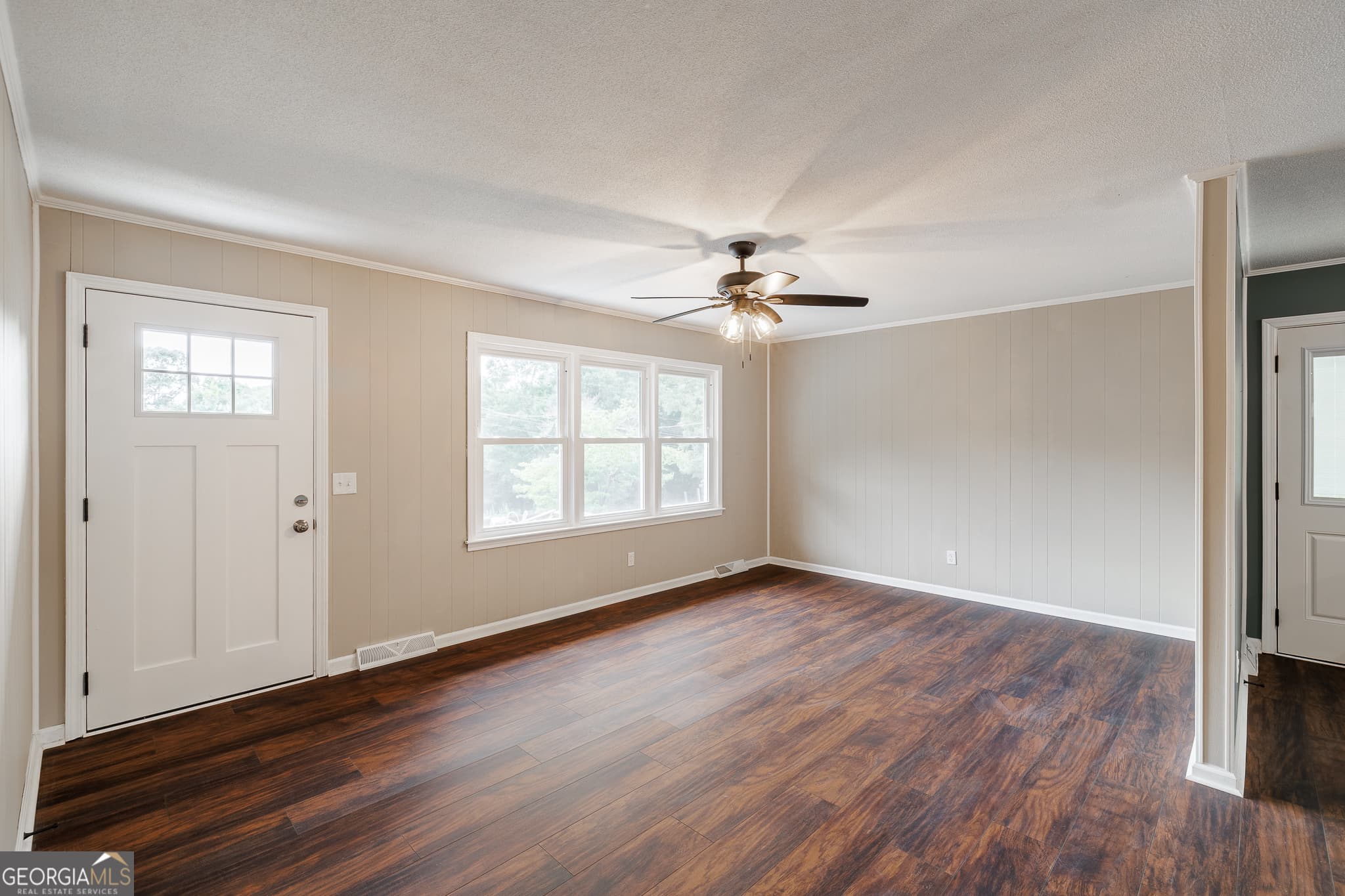 4 bedroom, 4.5 bathroom, 2,750 sq ft single family residence for sale at 152 Marion Street, Royston, GA 30662 — photo 2