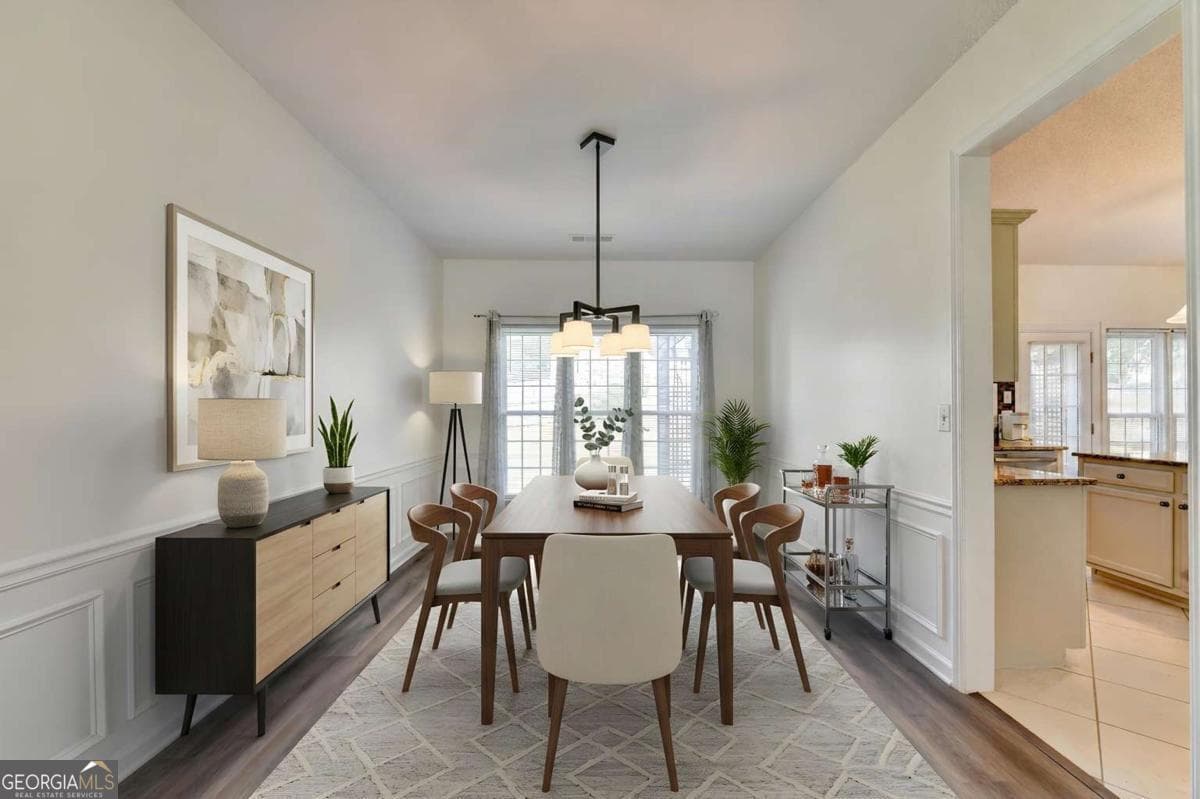 4 bedroom, 2.5 bathroom, 2,283 sq ft single family residence for sale at 900 Cherringham Court, Johns Creek, GA 30005 — photo 8