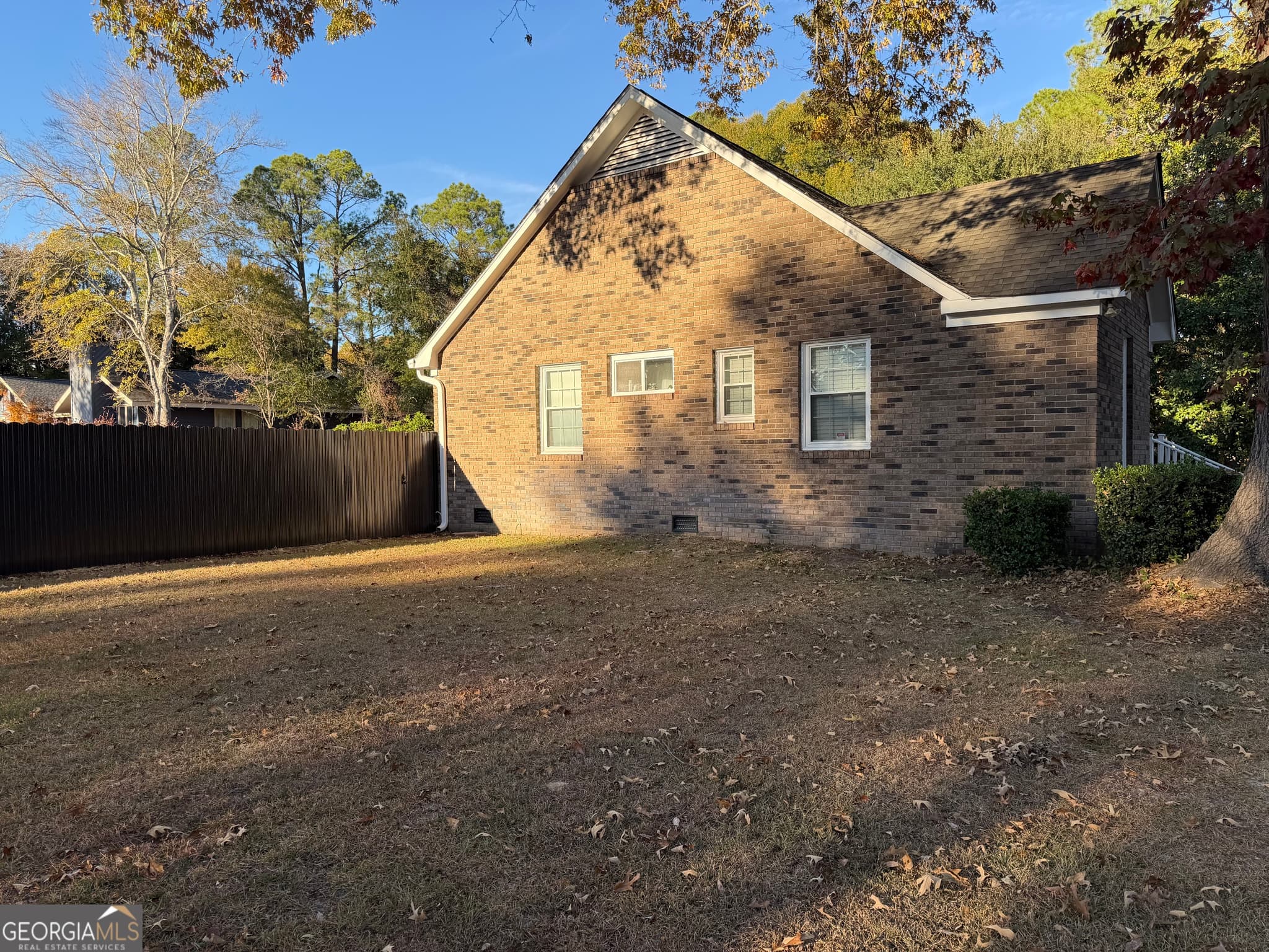 3 bedroom, 2 bathroom, 1,741 sq ft single family residence for sale at 504 Payne Place, Dublin, GA 31021 — photo 4