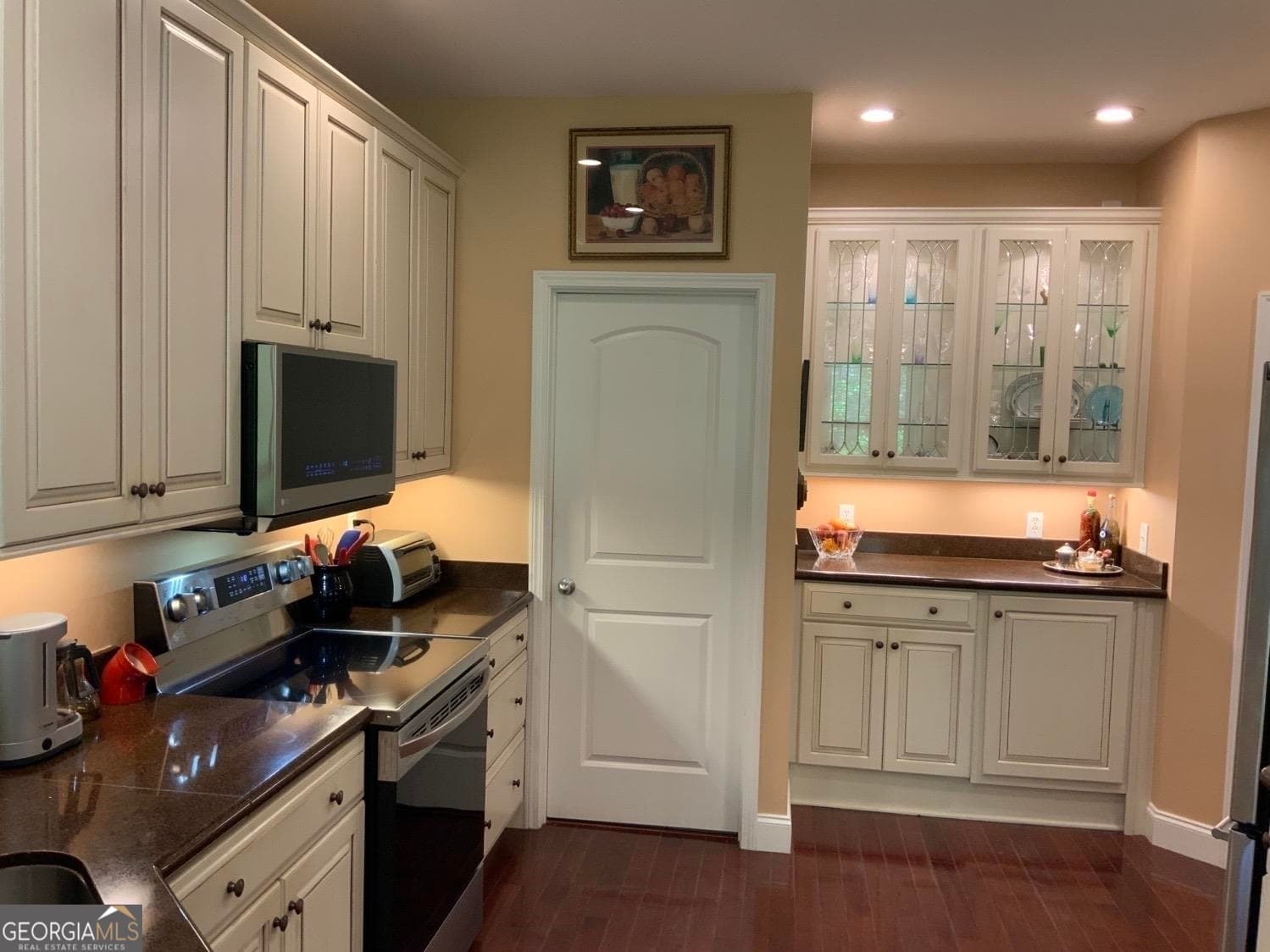 4 bedroom, 3.5 bathroom, 2,520 sq ft single family residence for sale at 7026 Peebles Road, Young Harris, GA 30582 — photo 6