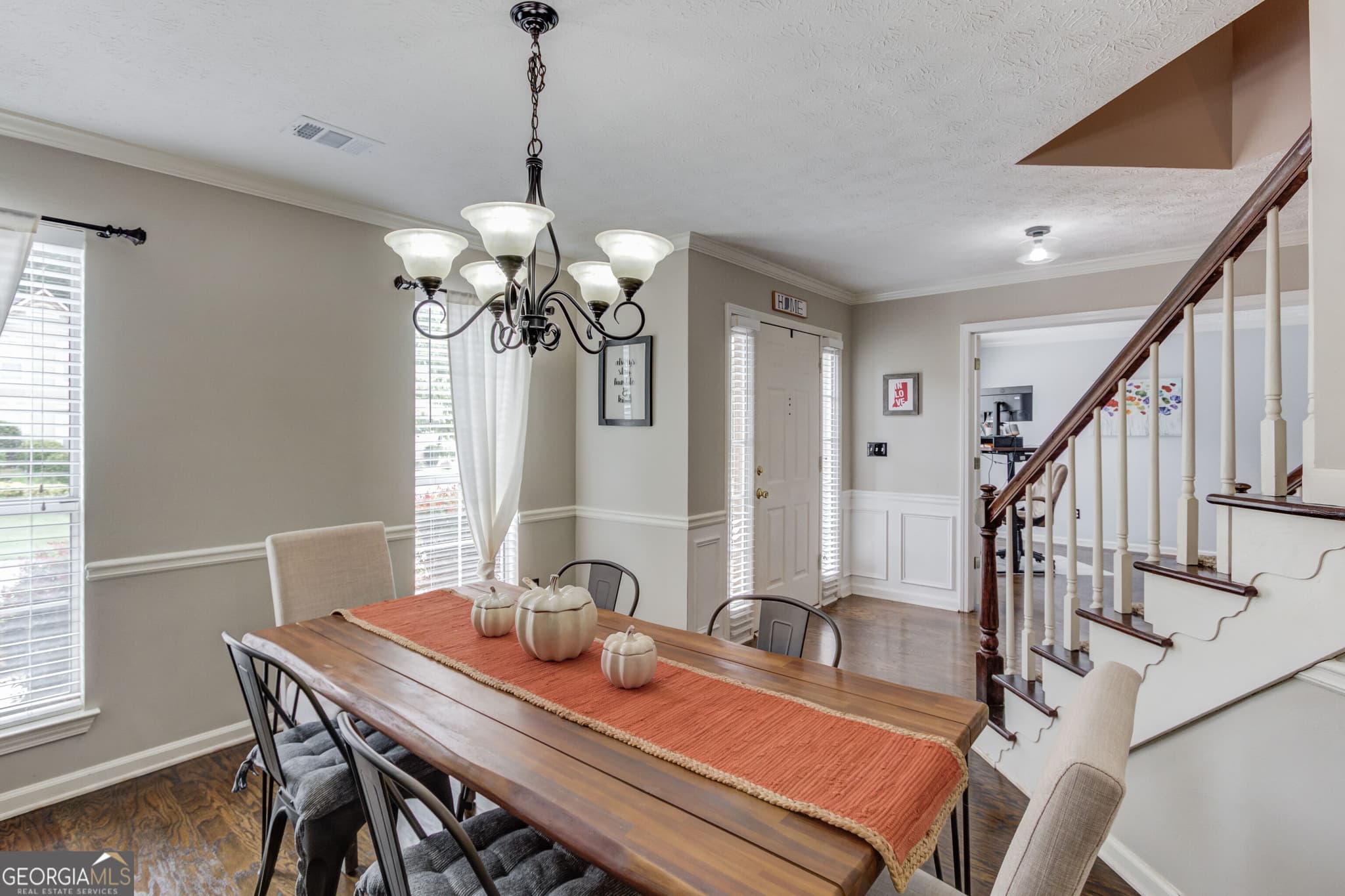 4 bedroom, 2.5 bathroom, 2,058 sq ft single family residence for sale at 2552 Crofton Court, Suwanee, GA 30024 — photo 4