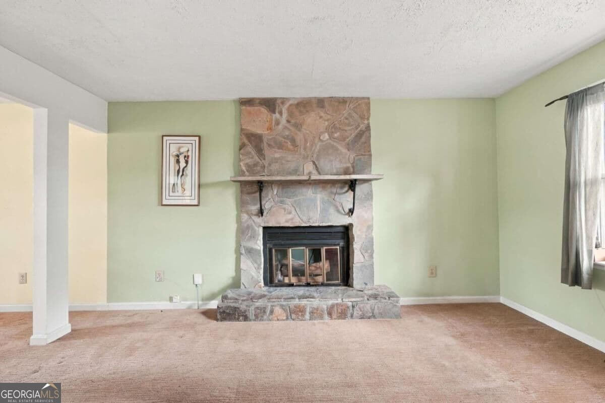 3 bedroom, 2.5 bathroom, 2,185 sq ft single family residence for sale at 5004 Brandlwood Court, Lilburn, GA 30047 — photo 5