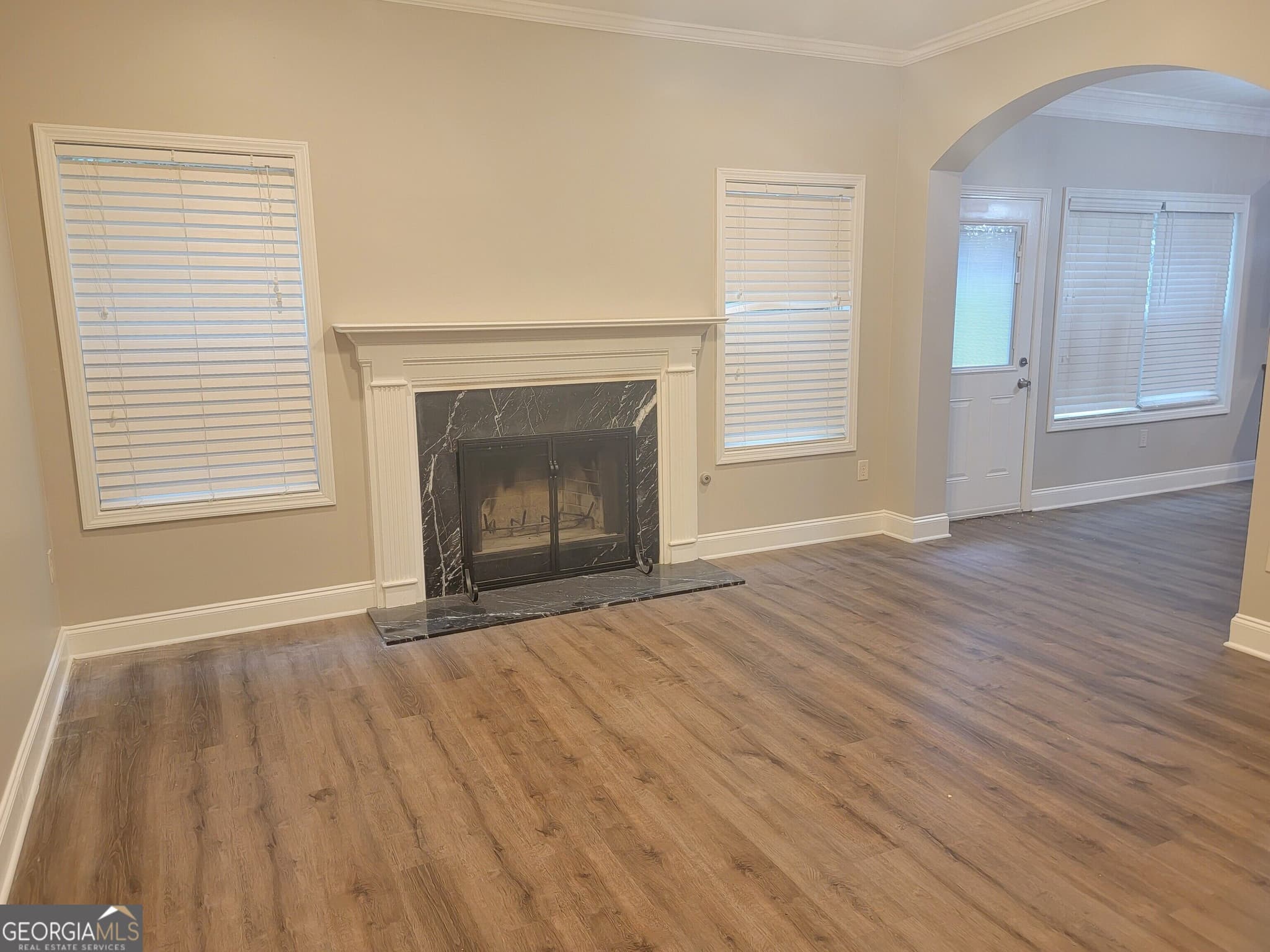5 bedroom, 2.5 bathroom, 2,708 sq ft single family residence for sale at 908 Upland Ives Drive, Buford, GA 30518 — photo 7
