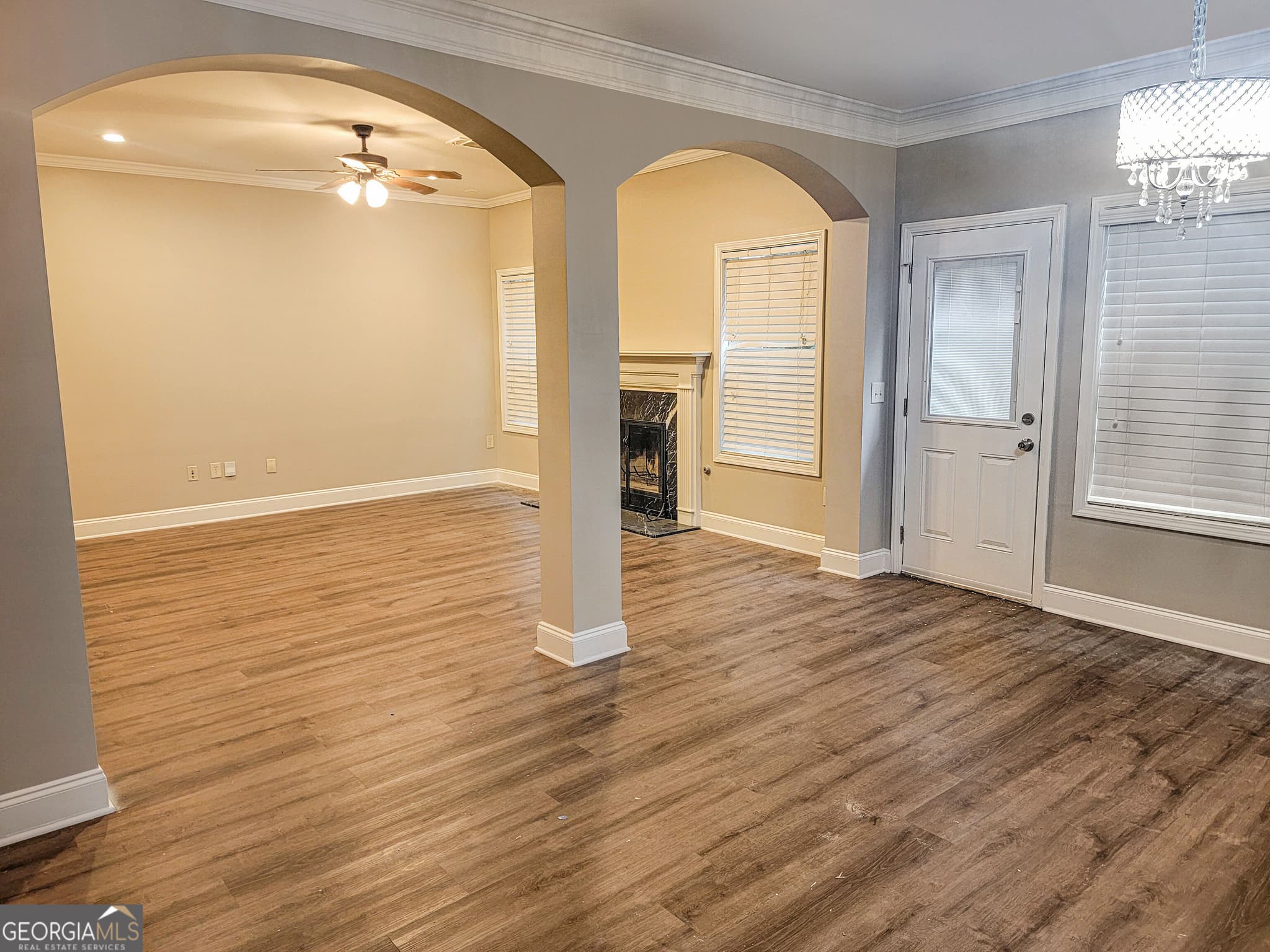5 bedroom, 2.5 bathroom, 2,708 sq ft single family residence for sale at 908 Upland Ives Drive, Buford, GA 30518 — photo 3