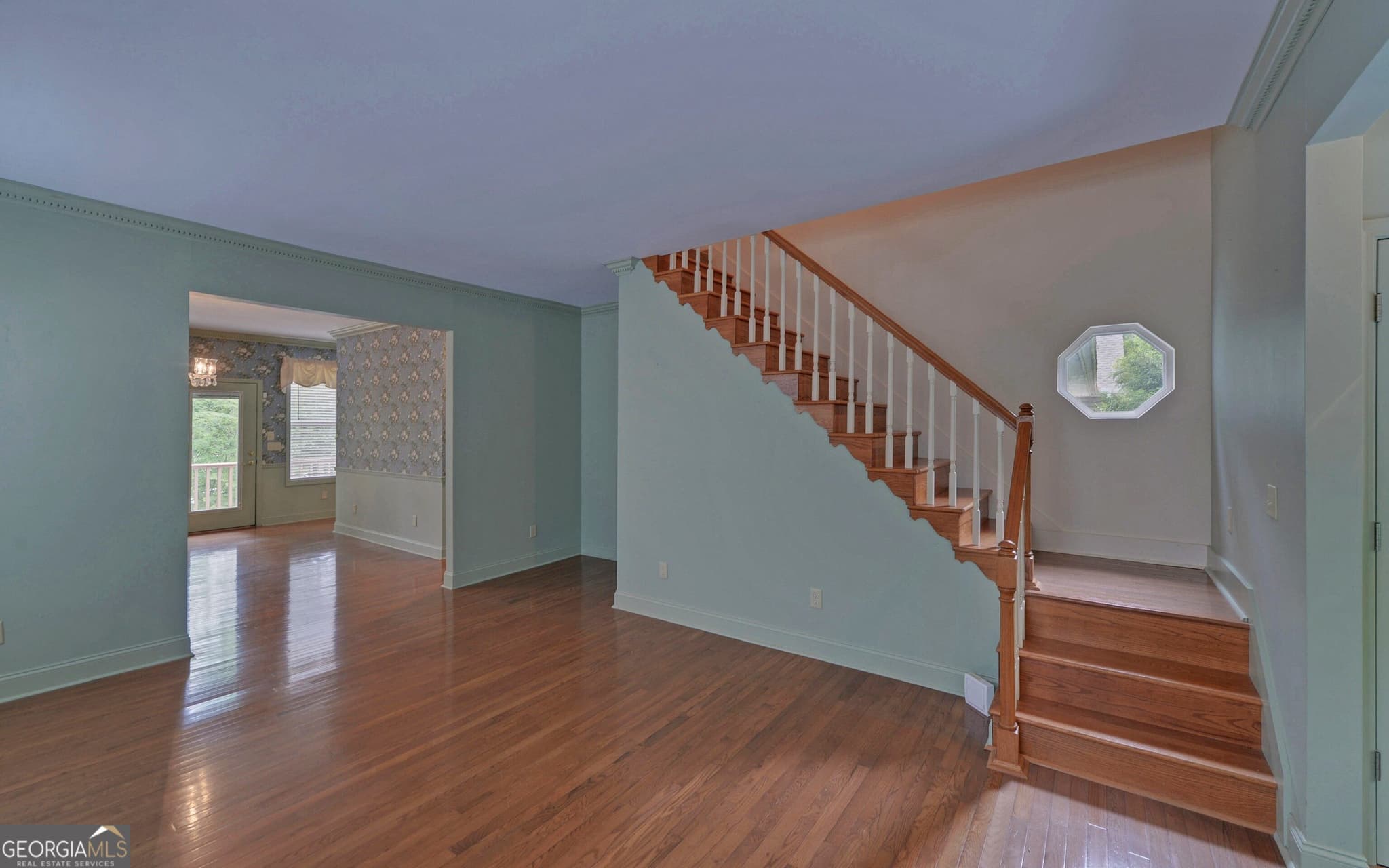 5 bedroom, 4 bathroom, 3,503 sq ft single family residence for sale at 371 Shorewood Circle, Toccoa, GA 30577 — photo 7