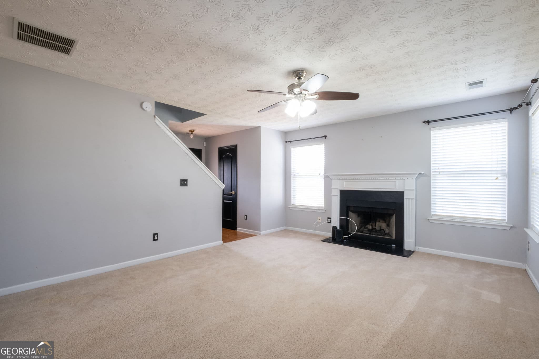 4 bedroom, 2.5 bathroom, 1,836 sq ft single family residence for sale at 315 Furrow Creek Court, Jackson, GA 30233 — photo 5