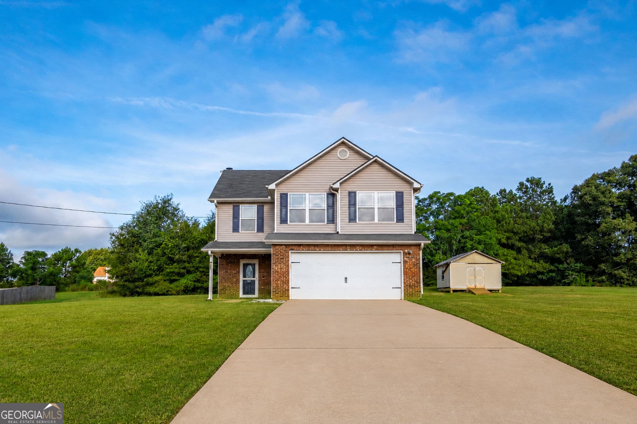 4 bedroom, 2.5 bathroom, 1,836 sq ft single family residence for sale at 315 Furrow Creek Court, Jackson, GA 30233 — photo 4