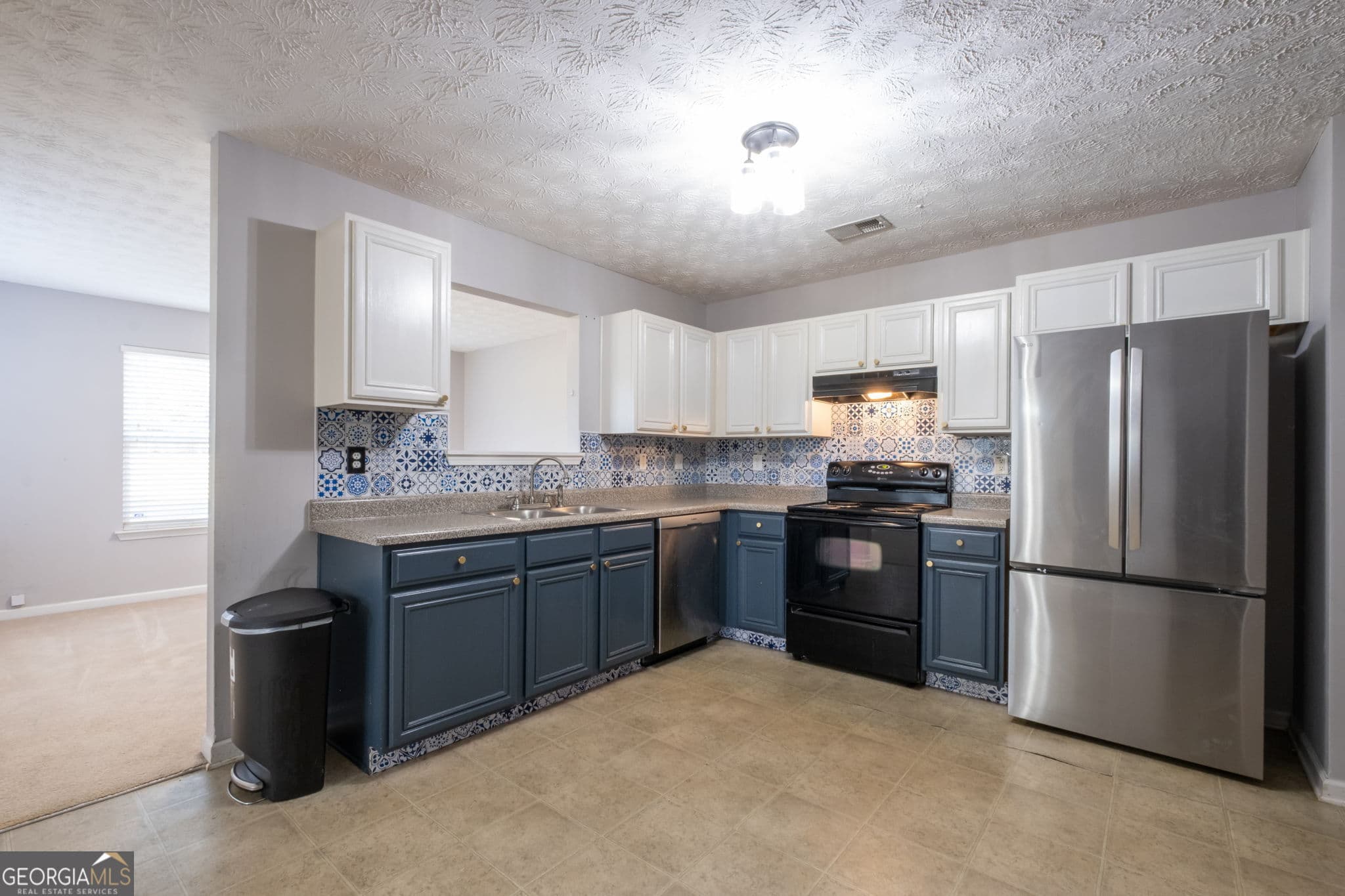 4 bedroom, 2.5 bathroom, 1,836 sq ft single family residence for sale at 315 Furrow Creek Court, Jackson, GA 30233 — photo 8