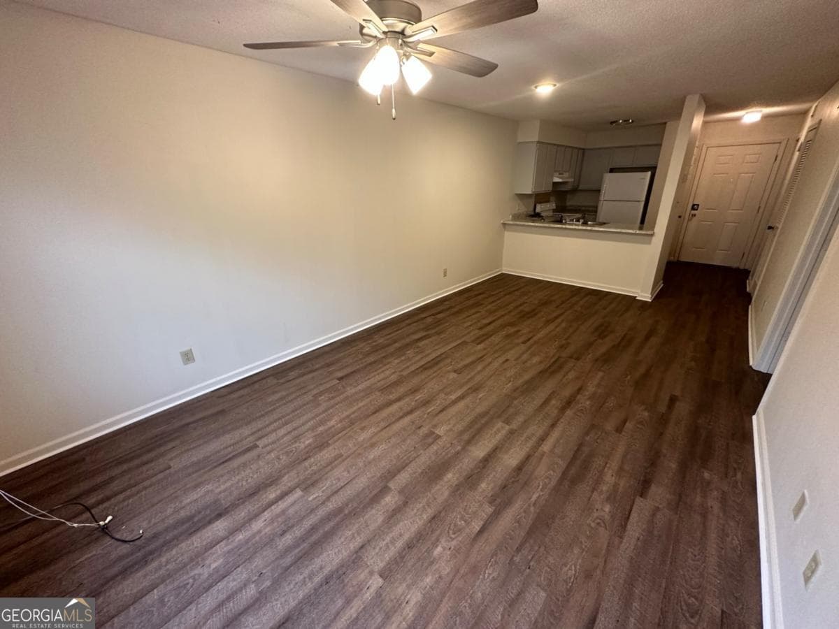 2 bedroom, 2 bathroom, 880 sq ft townhouse for sale at 222 Lanier Drive 209, Statesboro, GA 30458 — photo 4