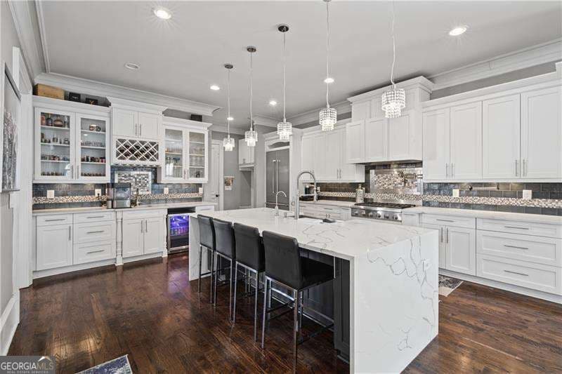 5 bedroom, 5.5 bathroom, 5,355 sq ft single family residence for sale at 3383 Jamont Boulevard, Johns Creek, GA 30022 — photo 6