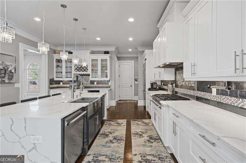 5 bedroom, 5.5 bathroom, 5,355 sq ft single family residence for sale at 3383 Jamont Boulevard, Johns Creek, GA 30022 — photo 7