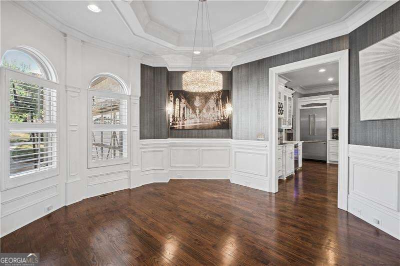 5 bedroom, 5.5 bathroom, 5,355 sq ft single family residence for sale at 3383 Jamont Boulevard, Johns Creek, GA 30022 — photo 5