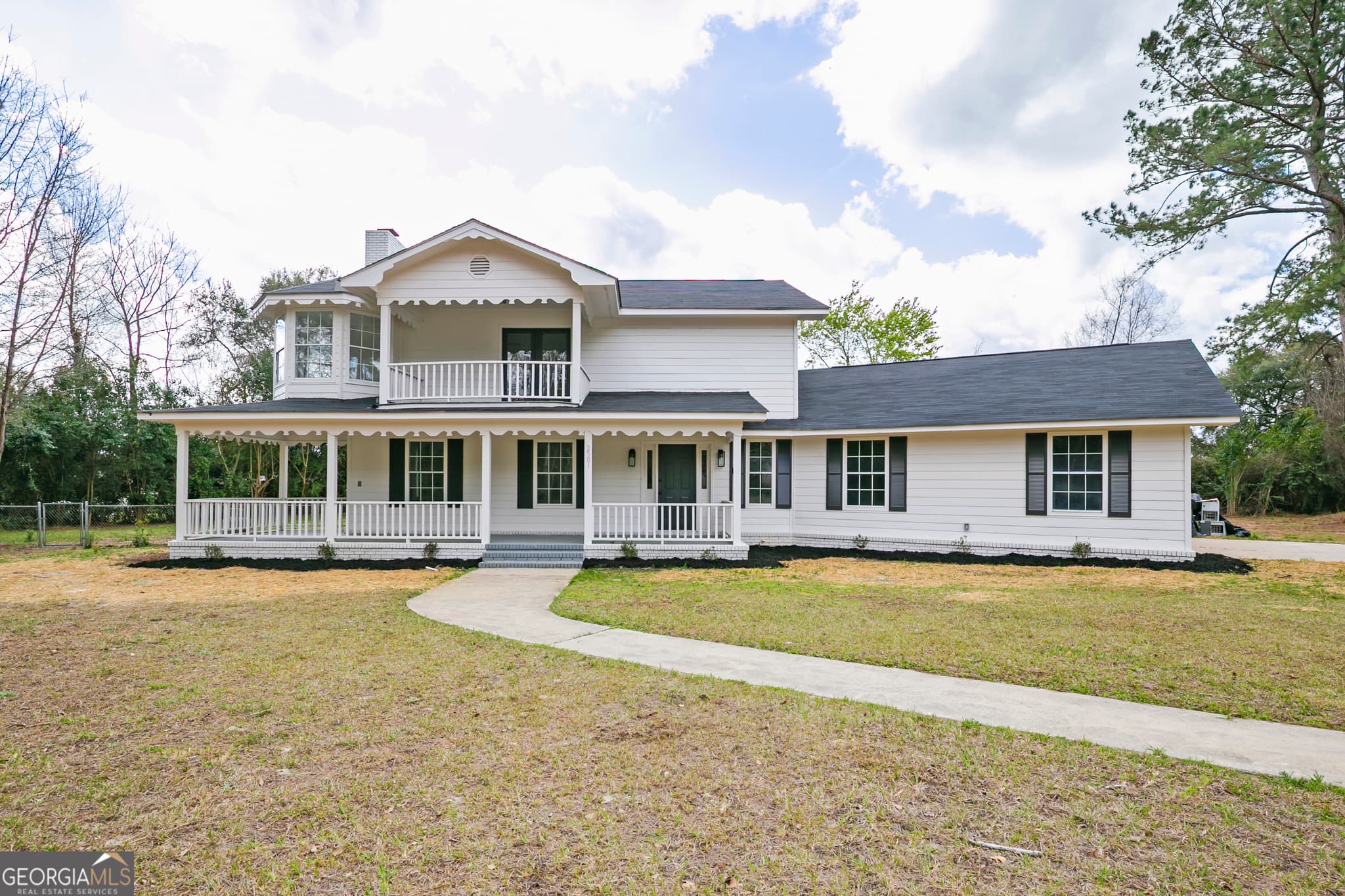 4 bedroom, 4 bathroom, 2,803 sq ft single family residence sold at 2501 Photonia Avenue, Jesup, GA 31546