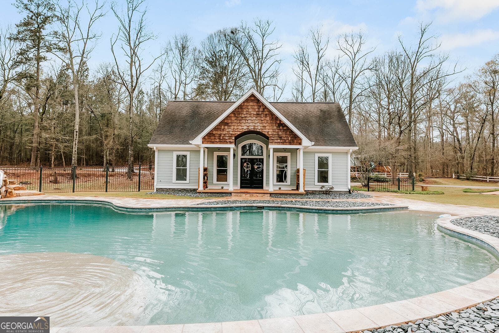 2 bedroom, 1 bathroom, 1,225 sq ft single family residence for sale at 2190 Reese Road, Rutledge, GA 30663 — photo 3