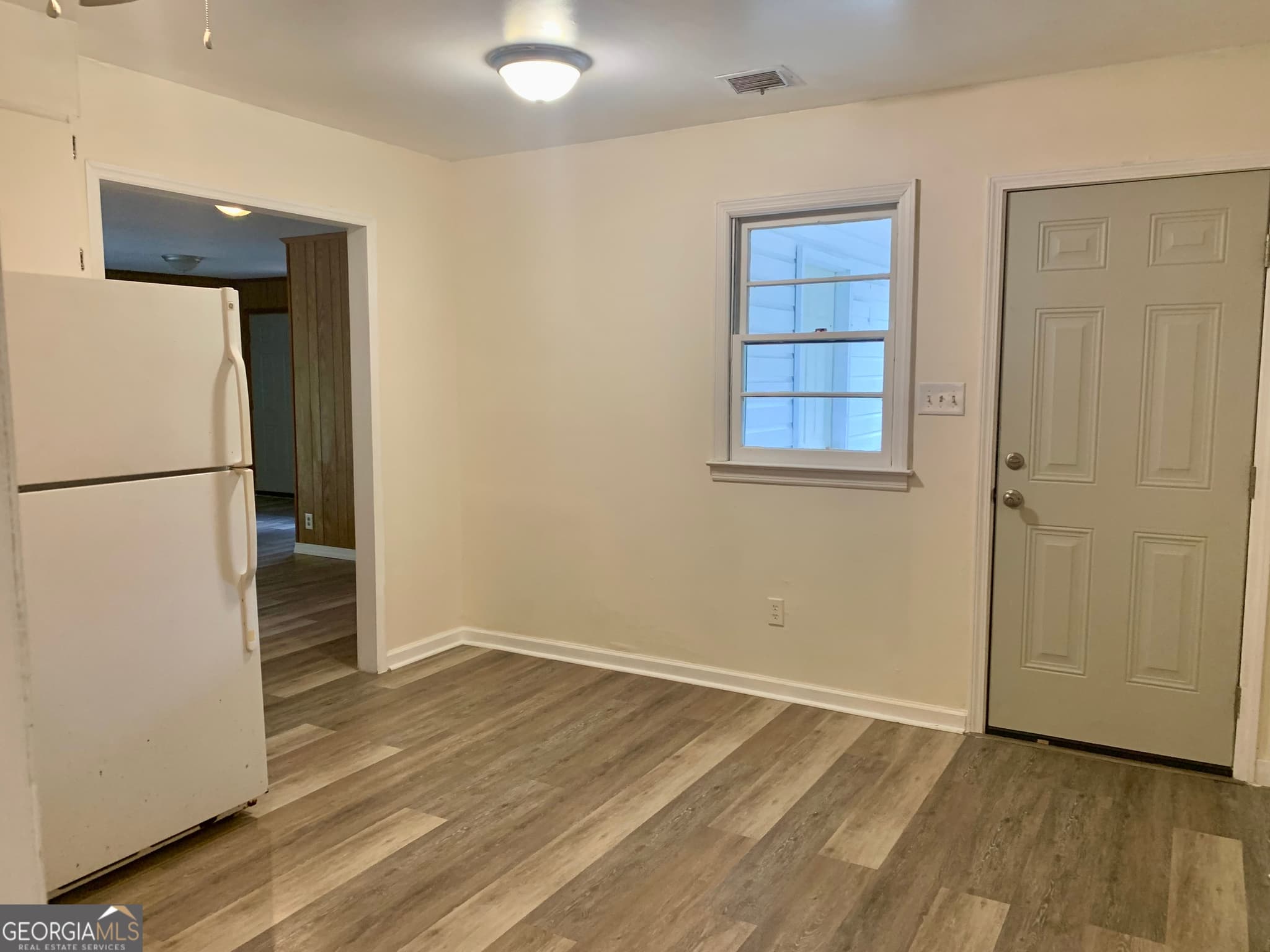 3 bedroom, 3 bathroom, 1,637 sq ft single family residence for sale at 416 Rogers Road, Hinesville, GA 31313 — photo 9