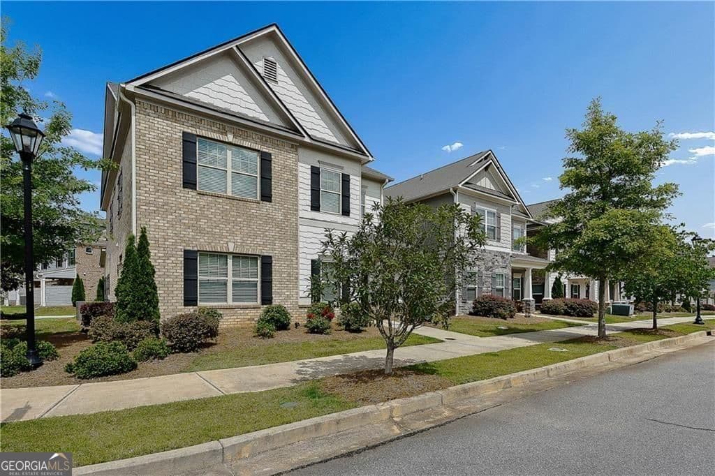 4 bedroom, 2.5 bathroom, 2,464 sq ft single family residence for sale at 291 Panicum Street, Lawrenceville, GA 30046 — photo 3