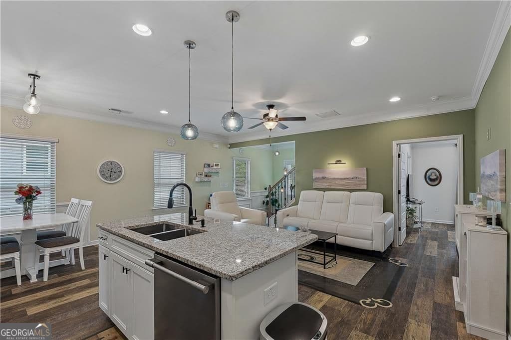 4 bedroom, 2.5 bathroom, 2,464 sq ft single family residence for sale at 291 Panicum Street, Lawrenceville, GA 30046 — photo 10