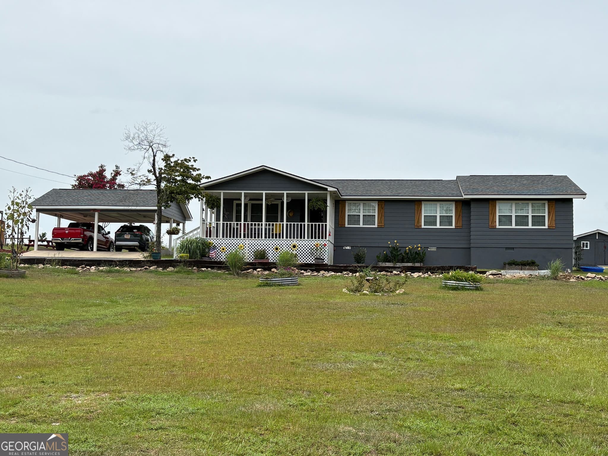 4 bedroom, 2 bathroom, 2,045 sq ft single family residence for sale at 571 Ben Giddens Road, Eastman, GA 31023