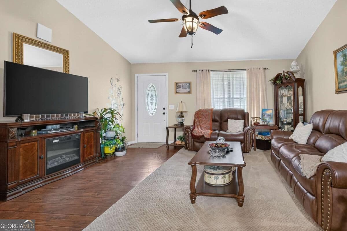 3 bedroom, 2 bathroom, 1,120 sq ft single family residence for sale at 260 Glenn Bryant Road, Hinesville, GA 31313 — photo 8