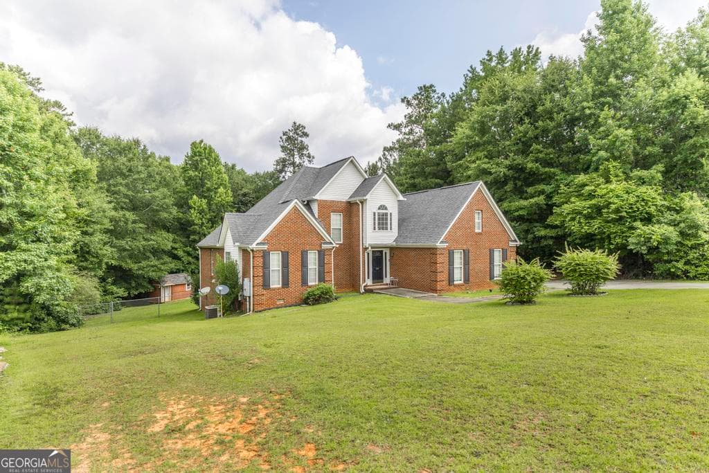 4 bedroom, 3.5 bathroom, 3,290 sq ft single family residence for sale at 158 Olivia Circle, Macon, GA 31211 — photo 3