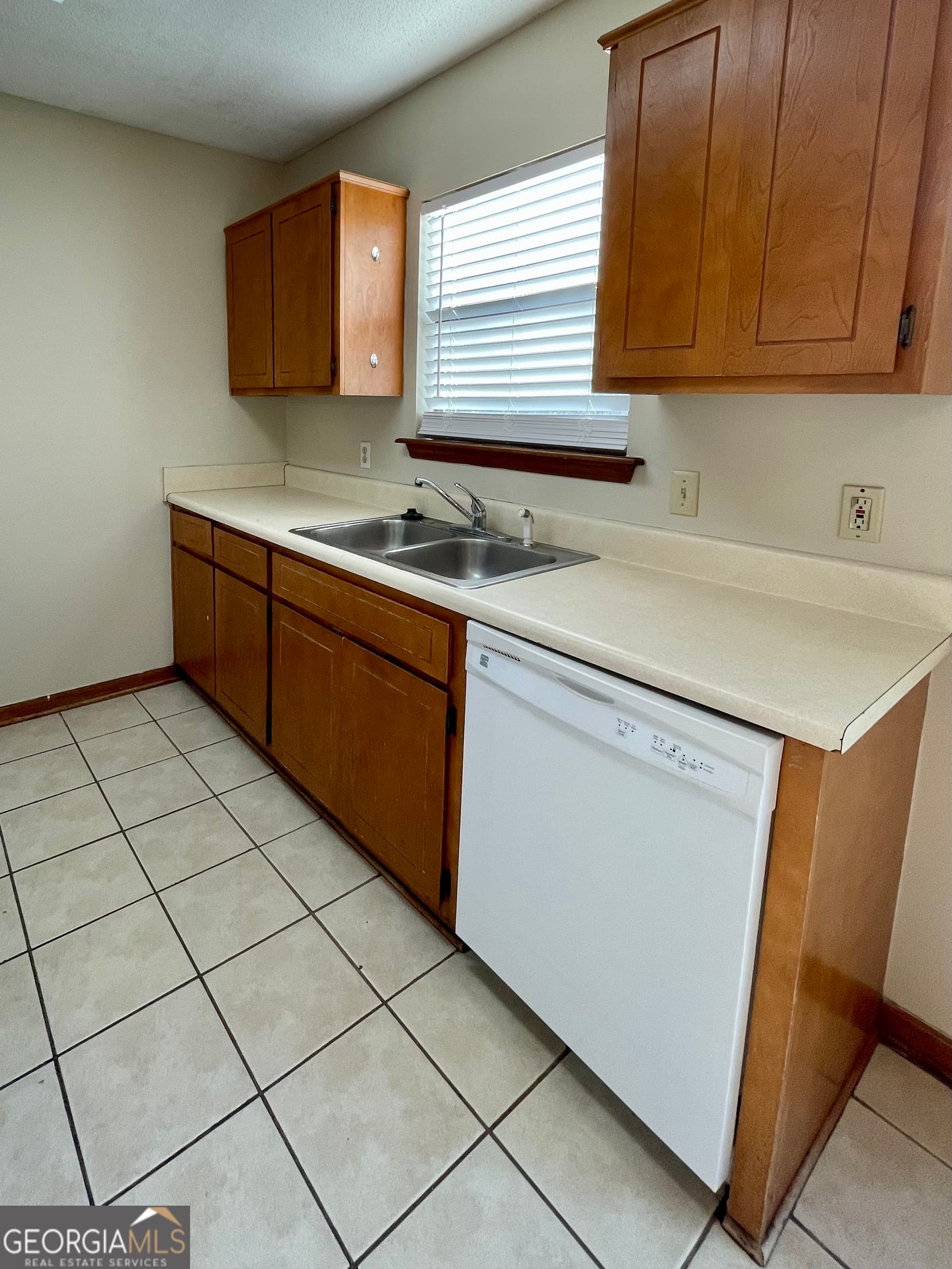 3 bedroom, 2 bathroom, 1,200 sq ft single family residence for rent at 154 Greenacre Circle, Kingsland, GA 31548 for $1,650 a month — photo 4
