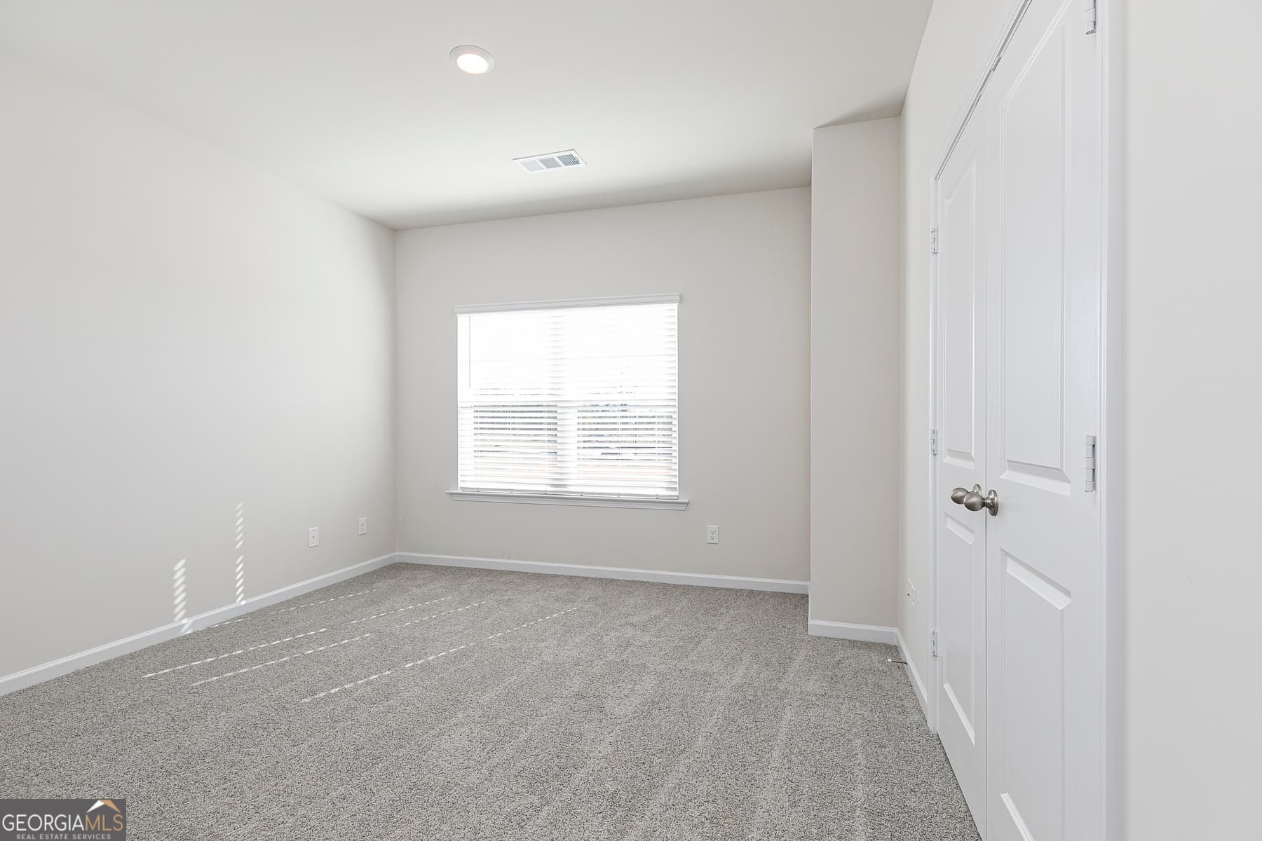 2 bedroom, 2.5 bathroom, 1,187 sq ft townhouse for sale at 243 Rooker Drive, Lagrange, GA 30241 — photo 10