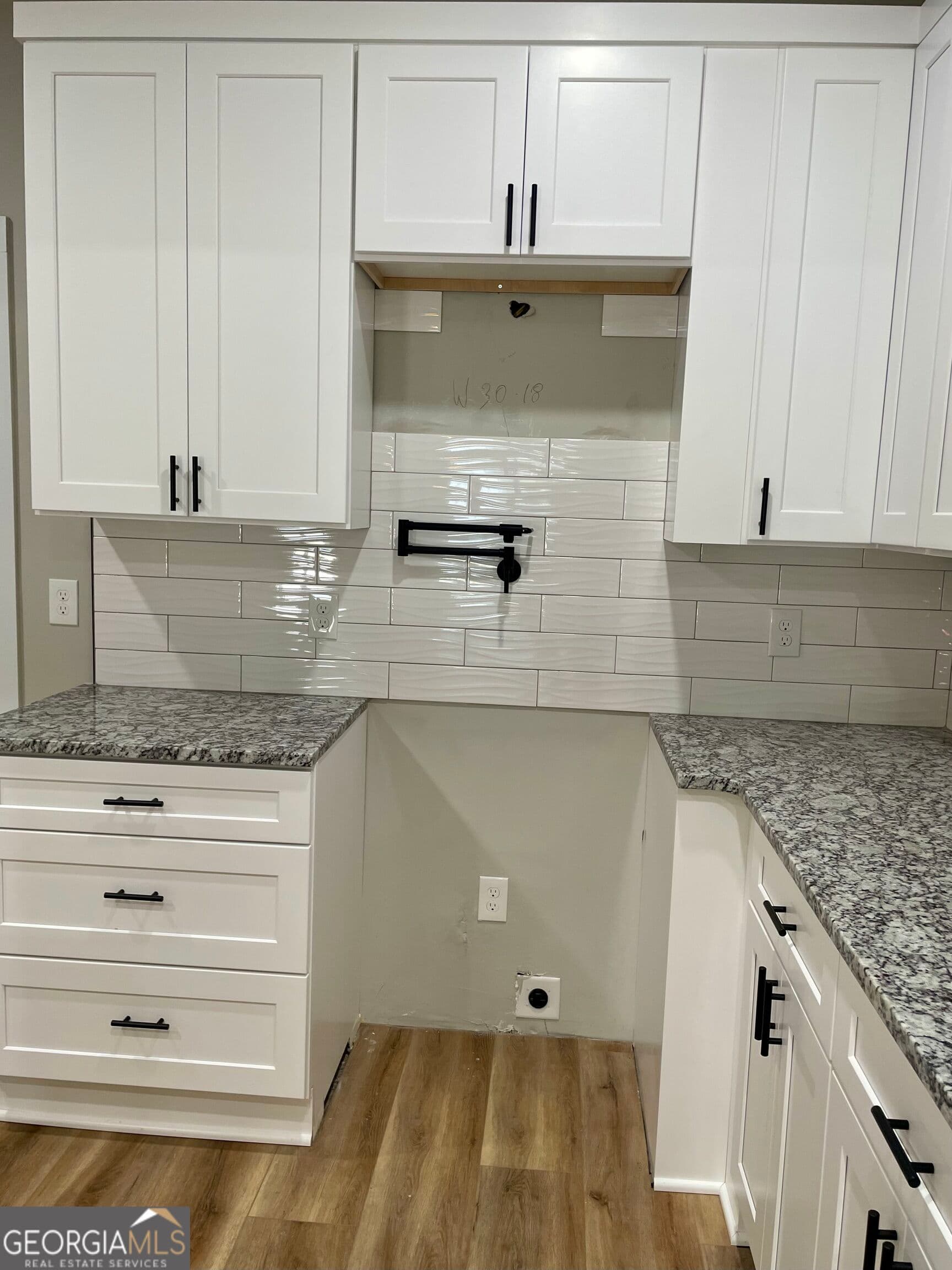 5 bedroom, 4 bathroom, 2,808 sq ft single family residence for sale at 148 Holmes Street, Barnesville, GA 30204 — photo 7