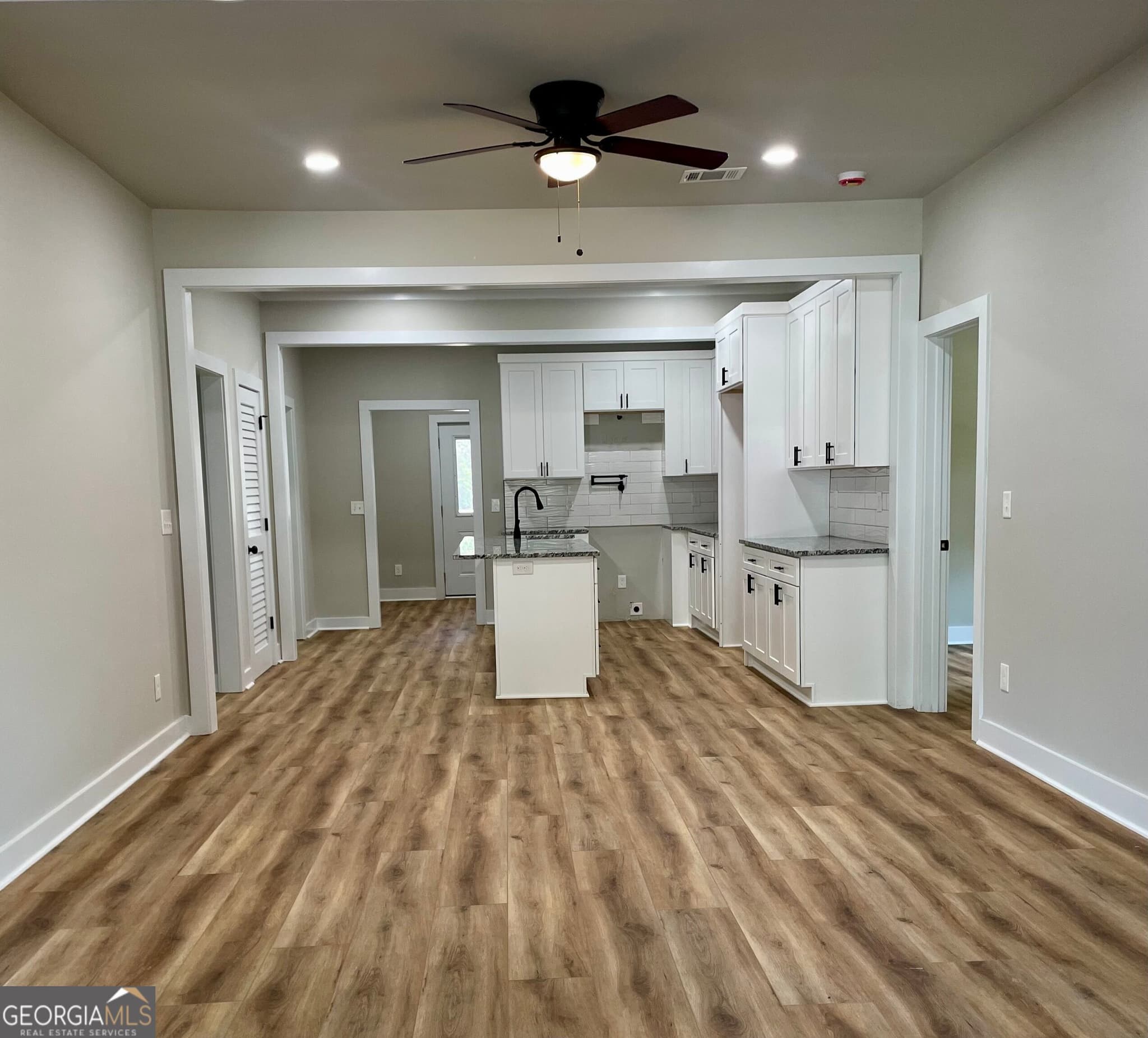 5 bedroom, 4 bathroom, 2,808 sq ft single family residence for sale at 148 Holmes Street, Barnesville, GA 30204 — photo 3
