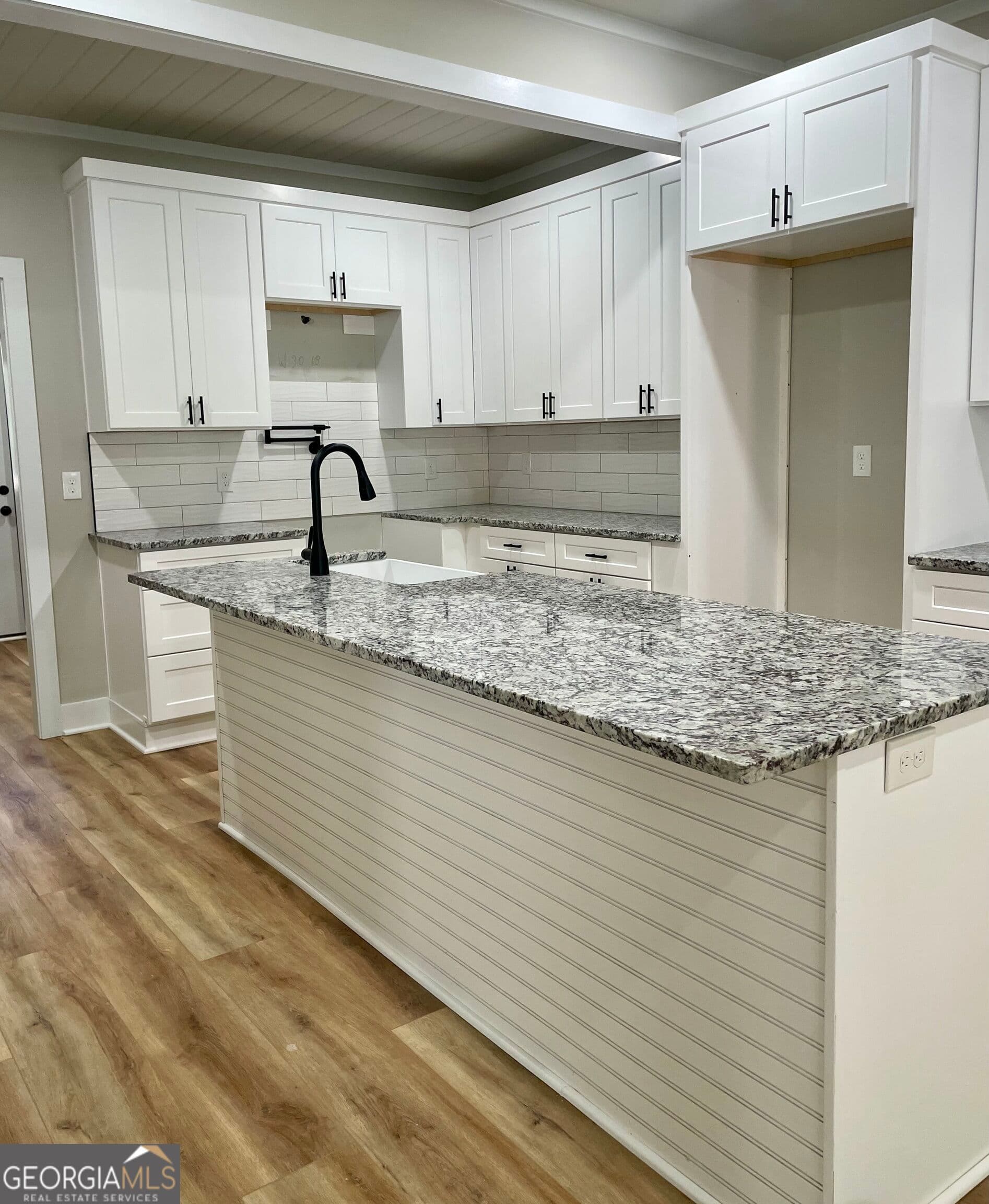 5 bedroom, 4 bathroom, 2,808 sq ft single family residence for sale at 148 Holmes Street, Barnesville, GA 30204 — photo 5