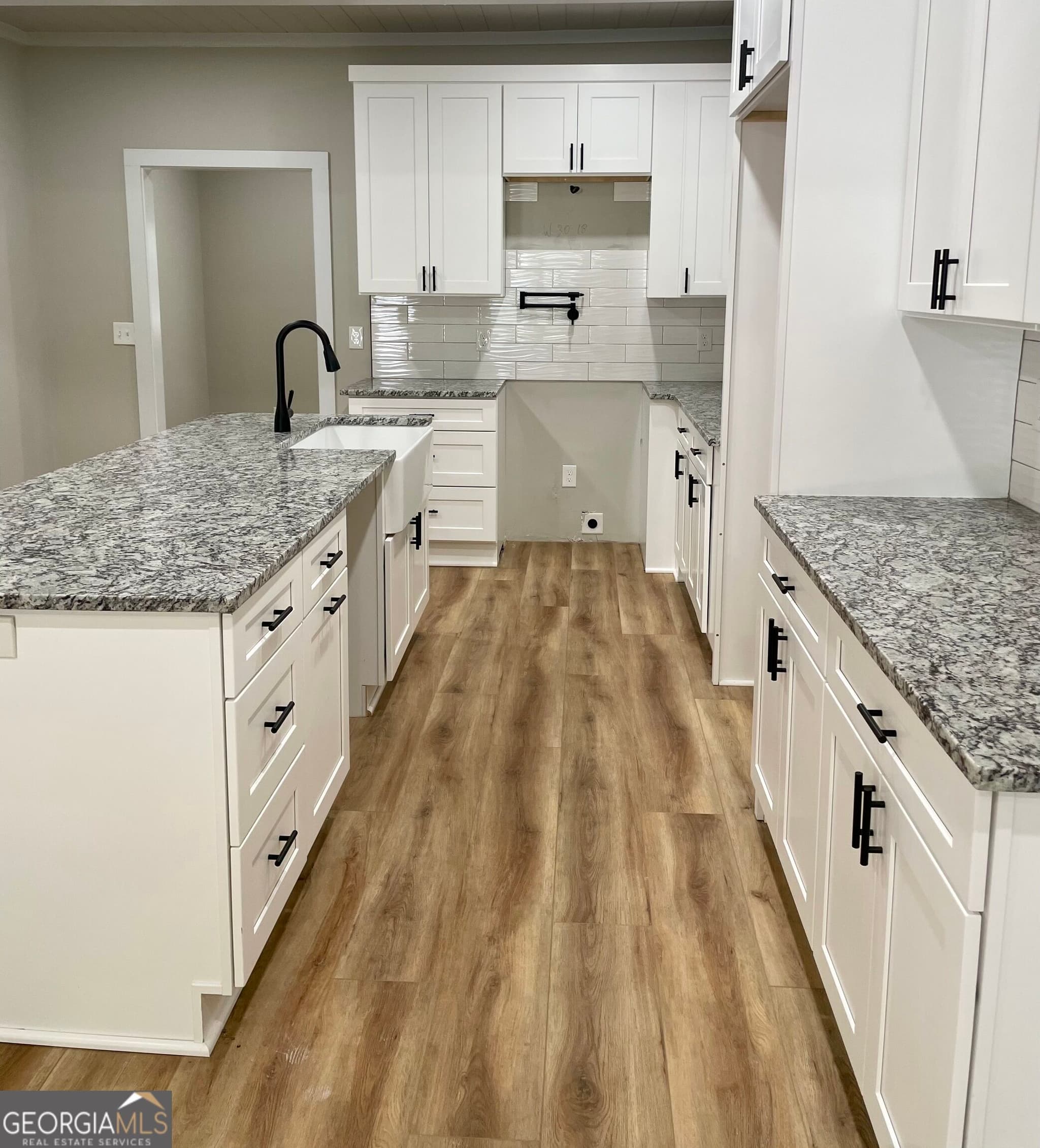 5 bedroom, 4 bathroom, 2,808 sq ft single family residence for sale at 148 Holmes Street, Barnesville, GA 30204 — photo 10