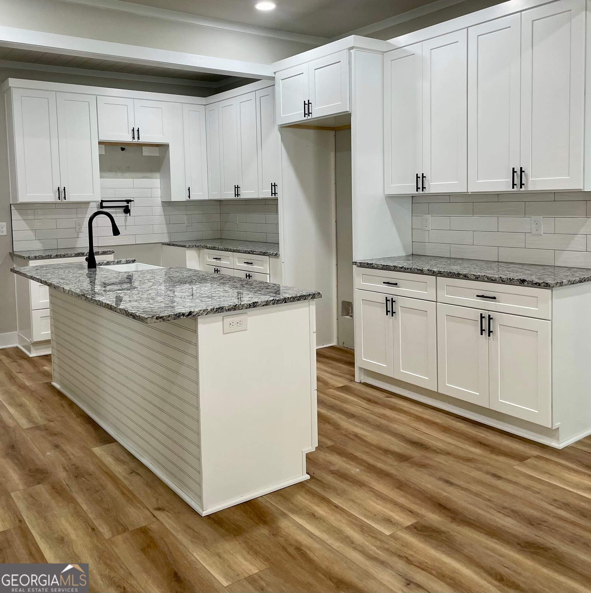 5 bedroom, 4 bathroom, 2,808 sq ft single family residence for sale at 148 Holmes Street, Barnesville, GA 30204 — photo 4