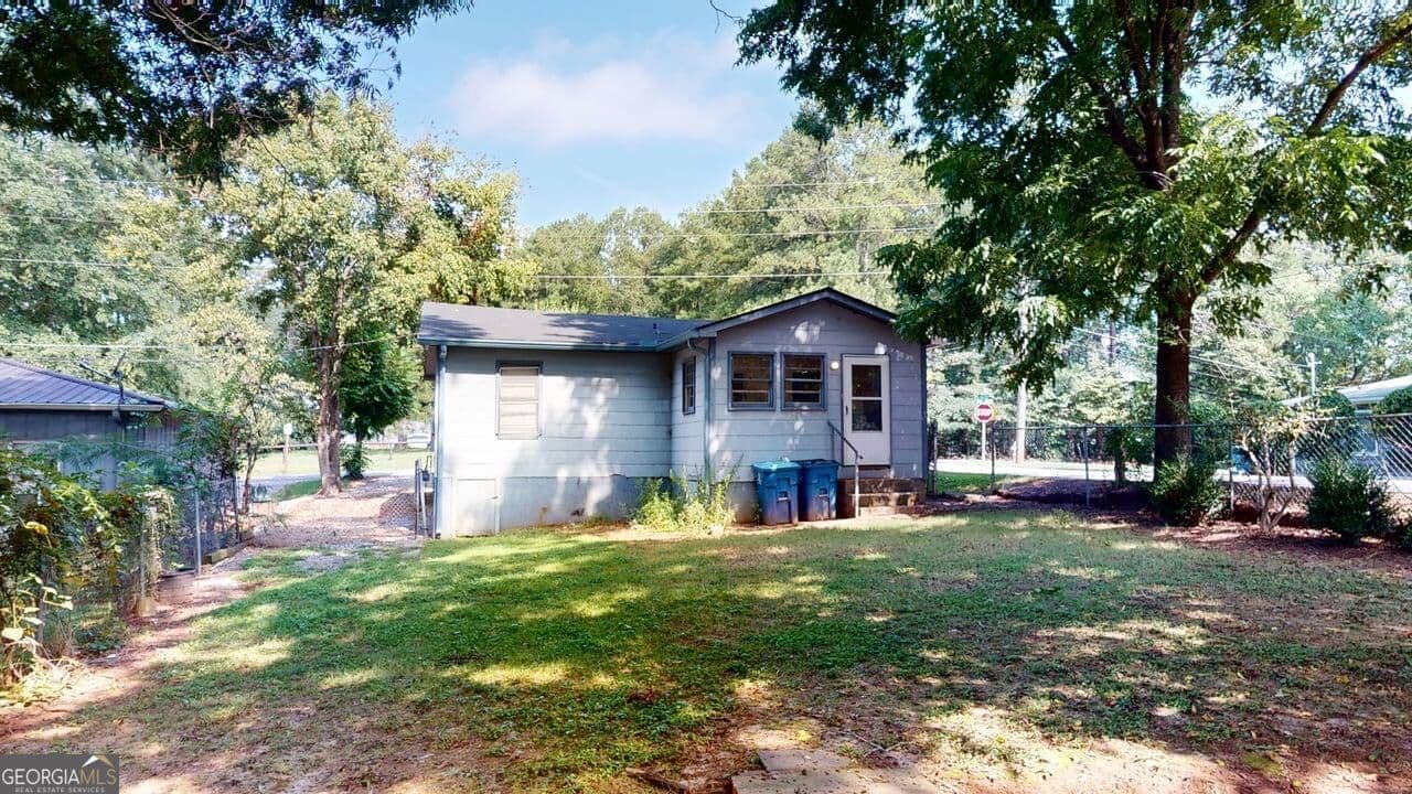2 bedroom, 1 bathroom, 908 sq ft single family residence for sale at 2958 First Street, Duluth, GA 30096 — photo 6